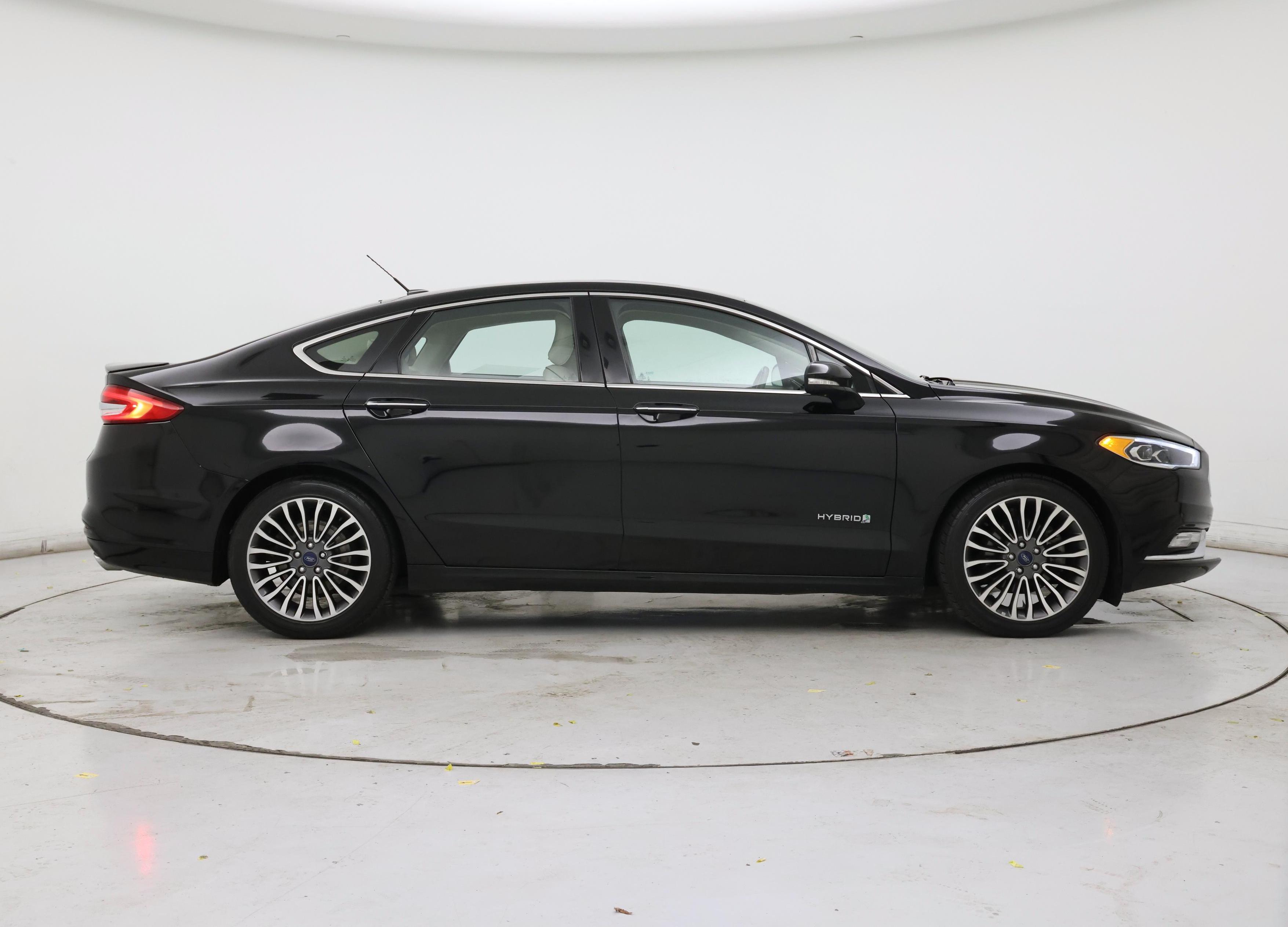 Thumbnail: 2017 Ford Fusion - 7