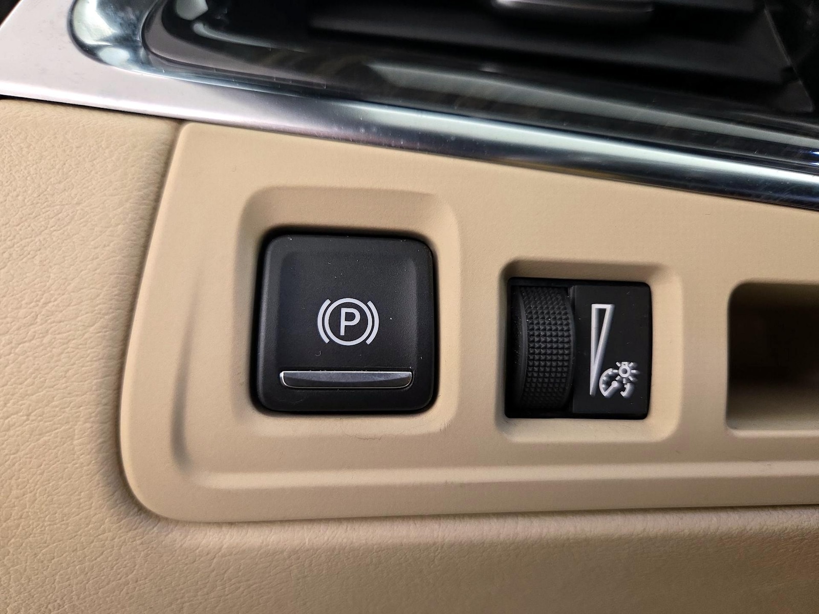 2018 Cadillac XT5 Base - Photo 14