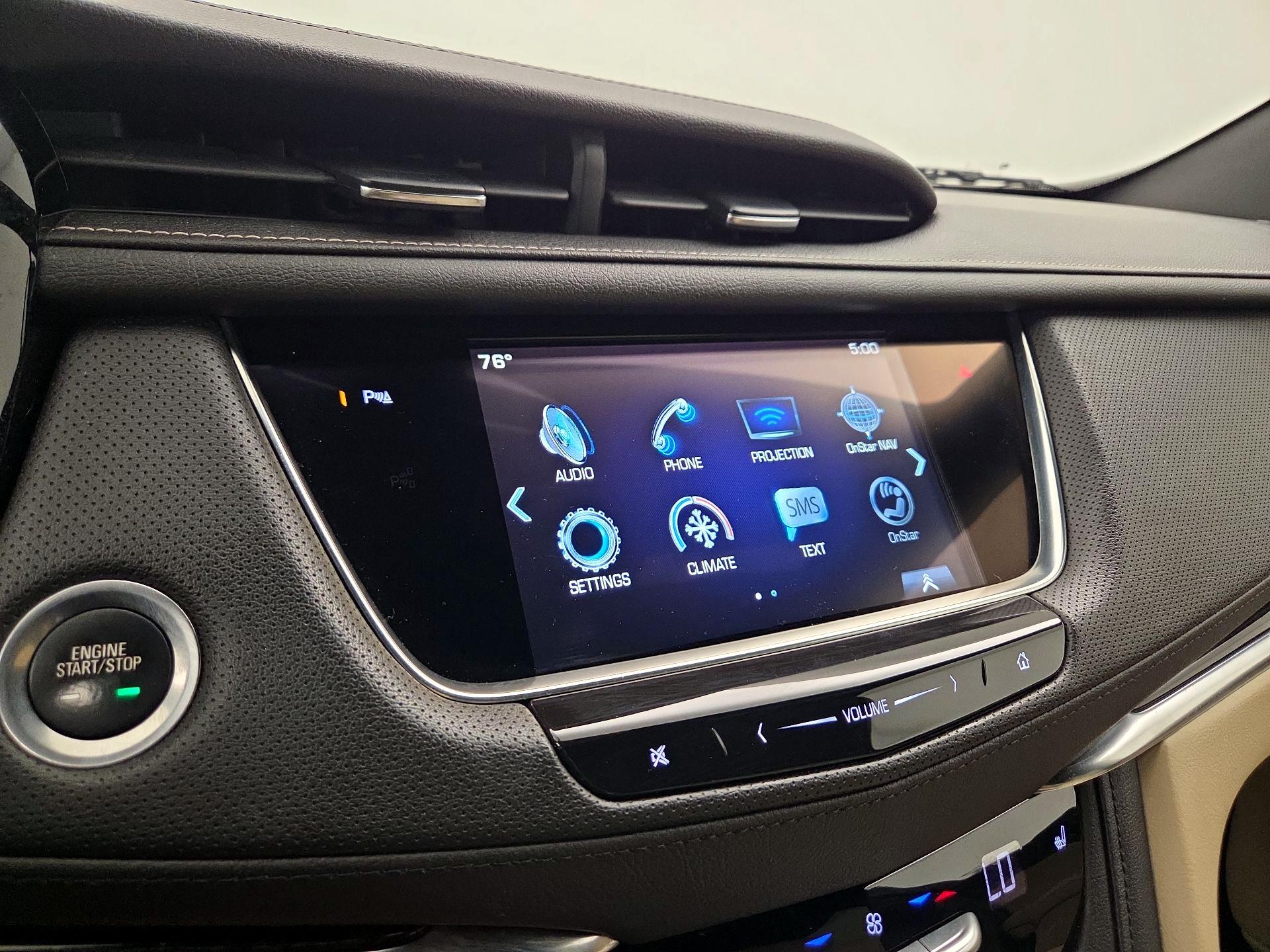 Thumbnail: 2018 Cadillac XT5 - 15