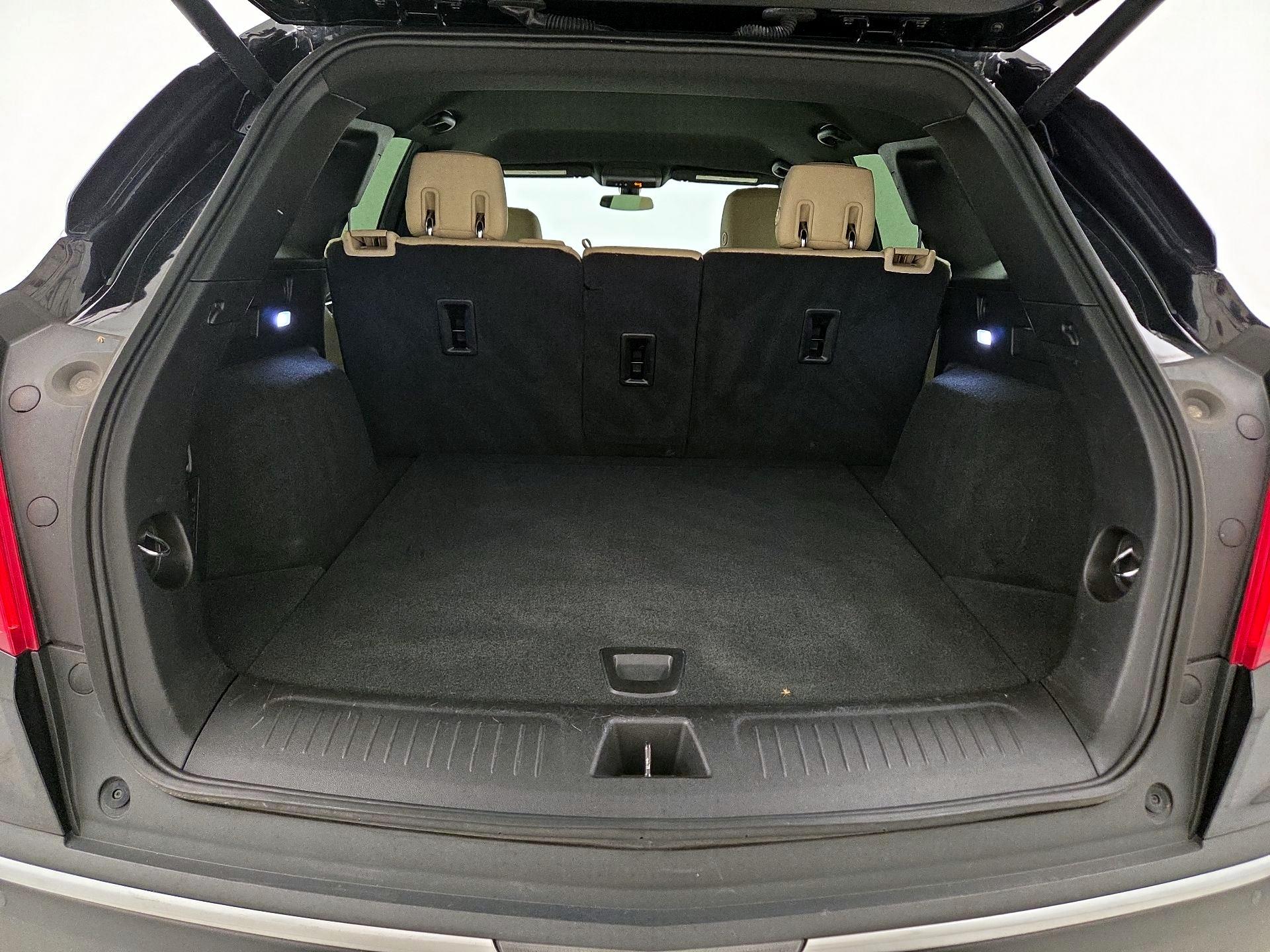 Thumbnail: 2018 Cadillac XT5 - 20