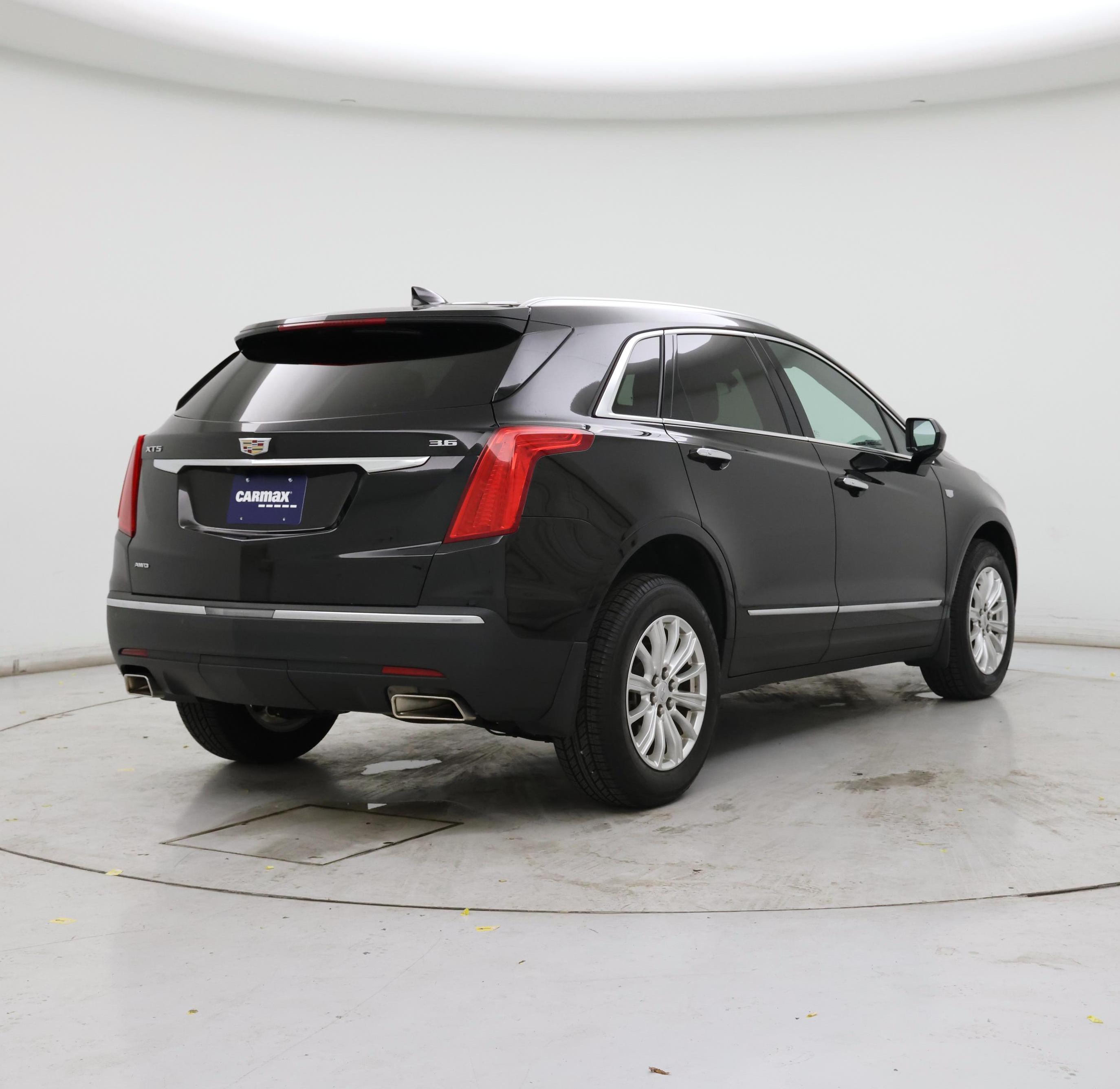 Thumbnail: 2018 Cadillac XT5 - 8