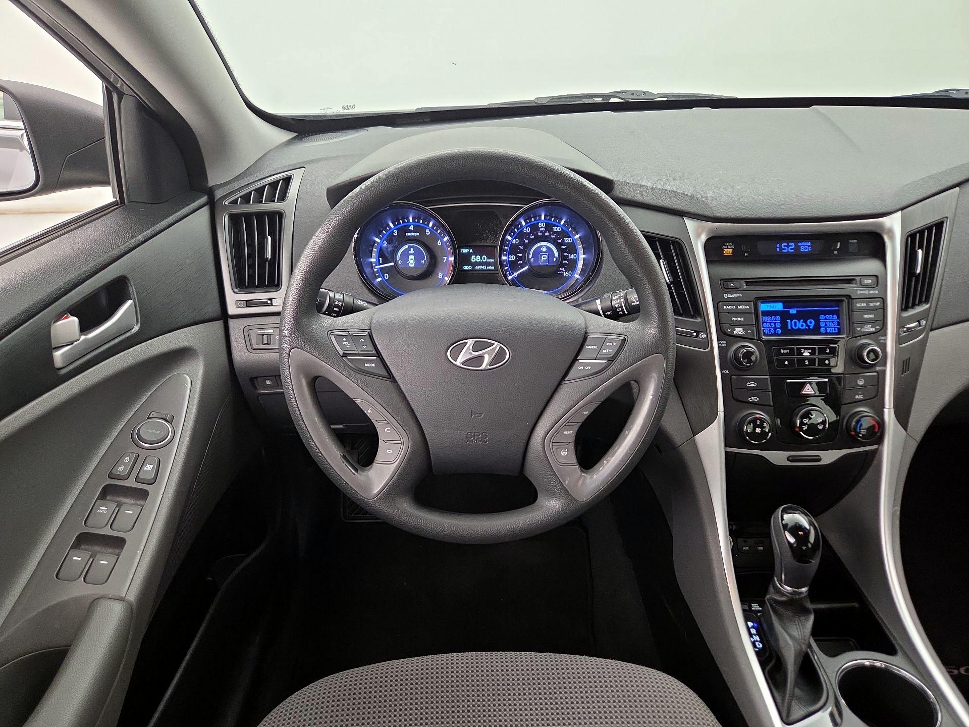 Thumbnail: 2014 Hyundai Sonata - 10