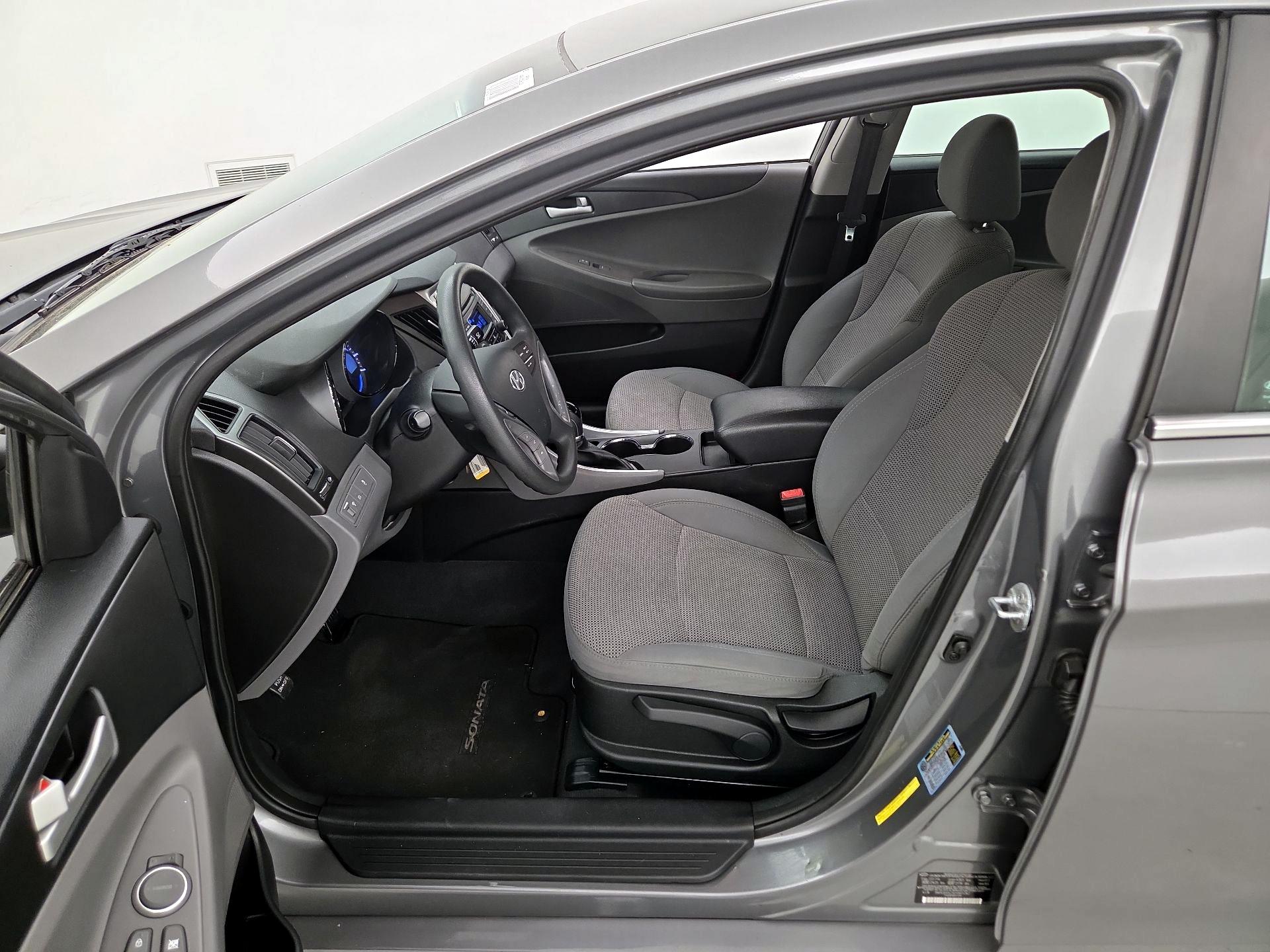 Thumbnail: 2014 Hyundai Sonata - 11