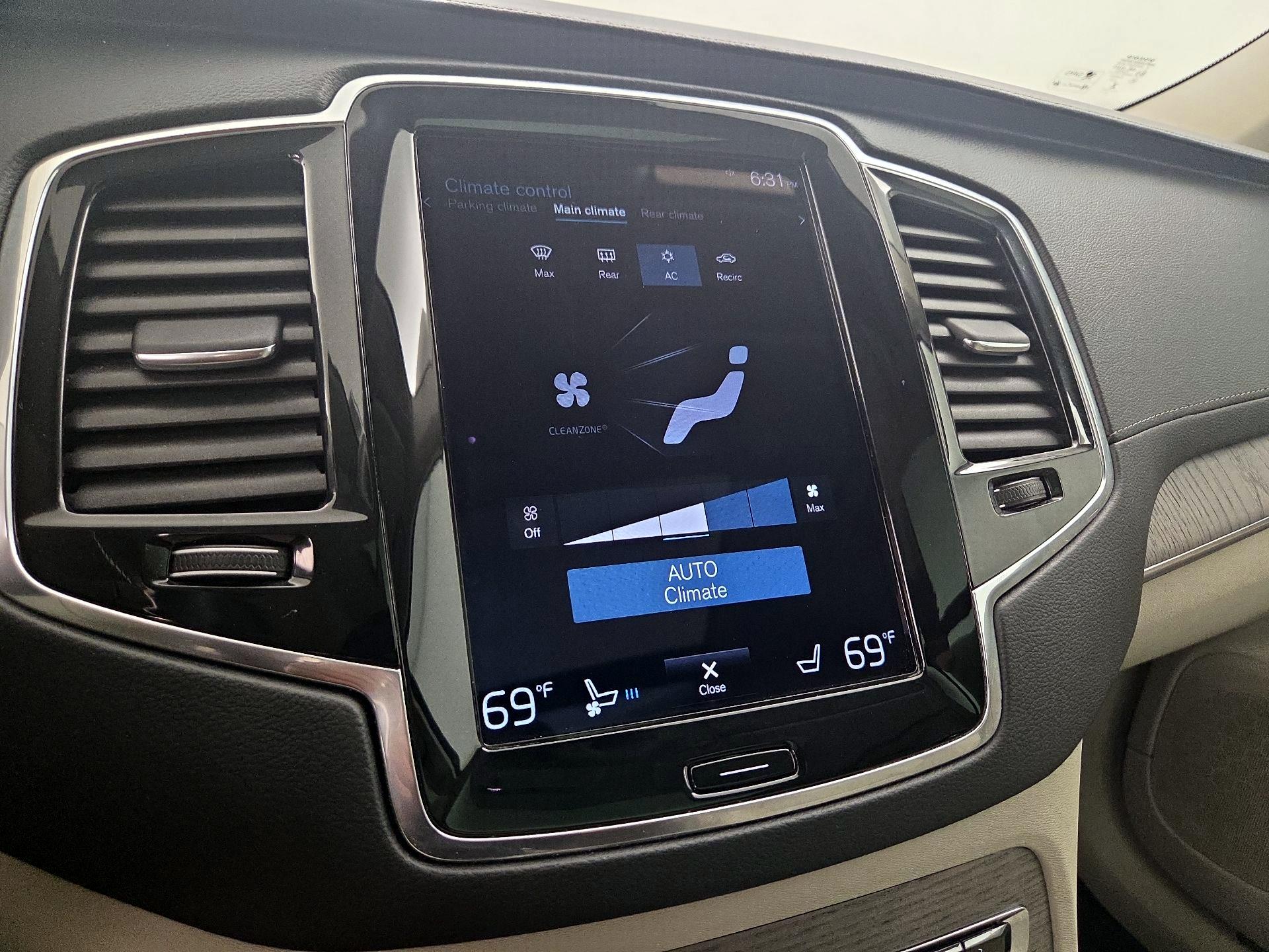 Thumbnail: 2021 Volvo XC90 - 17