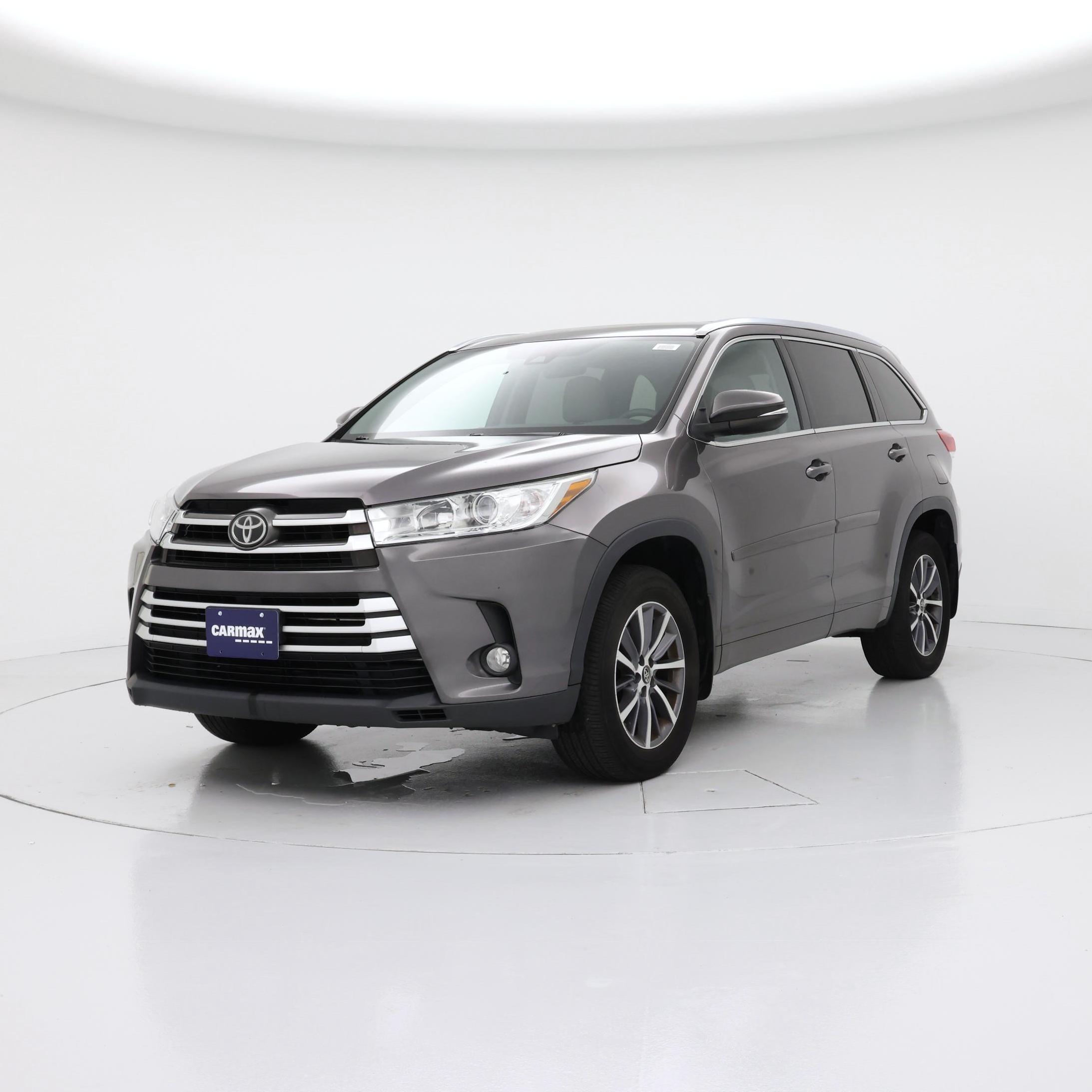 Thumbnail: 2017 Toyota Highlander - 4