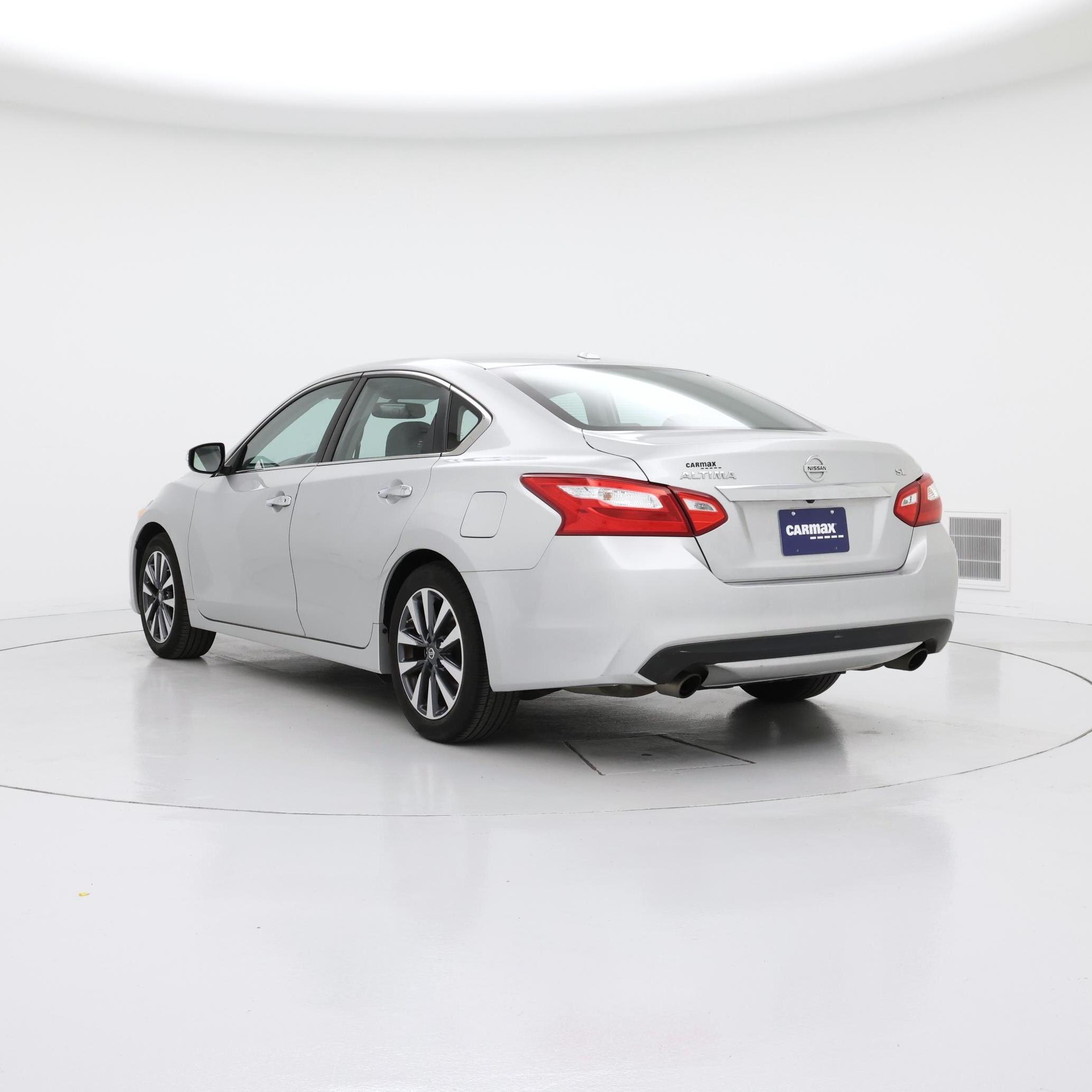 Thumbnail: 2017 Nissan Altima - 2