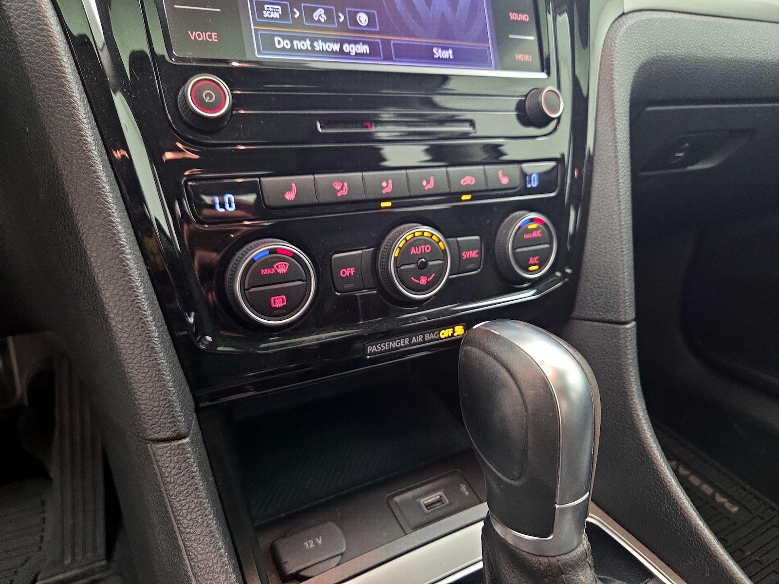 2020 Volkswagen Passat SE - Photo 15