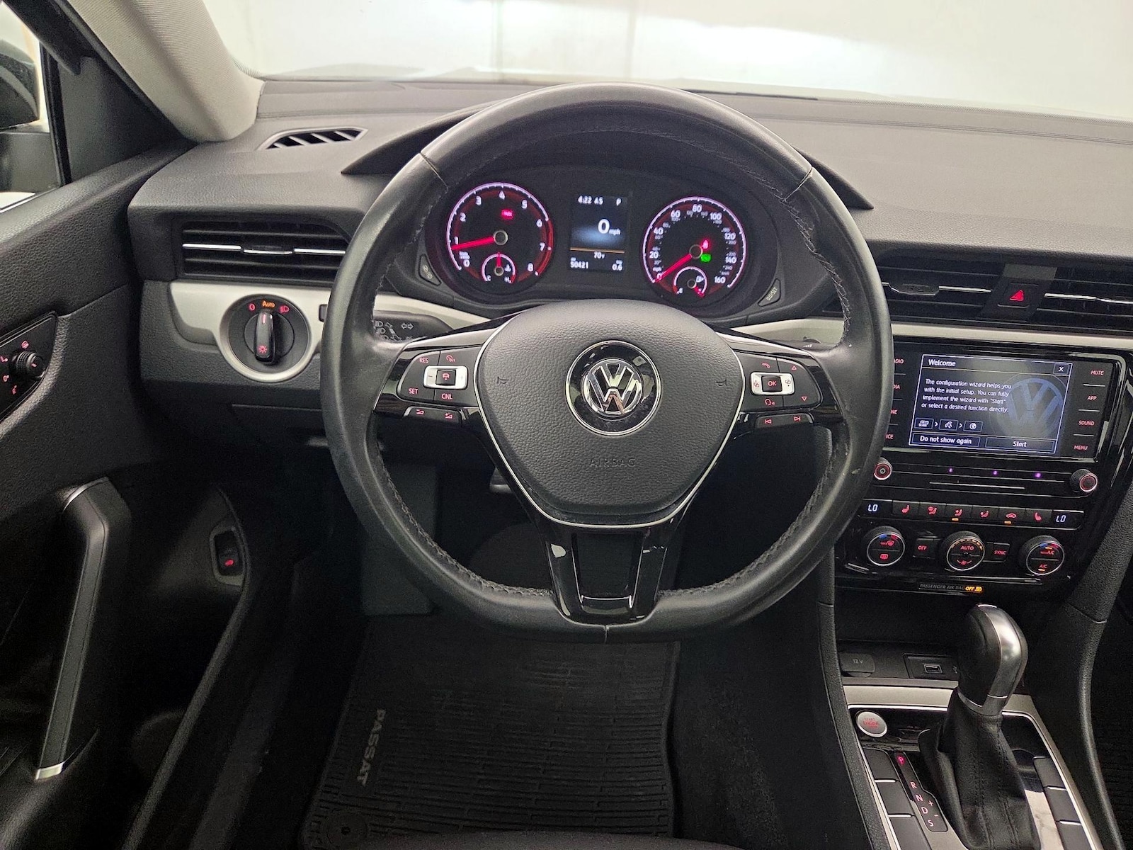 2020 Volkswagen Passat SE - Photo 9