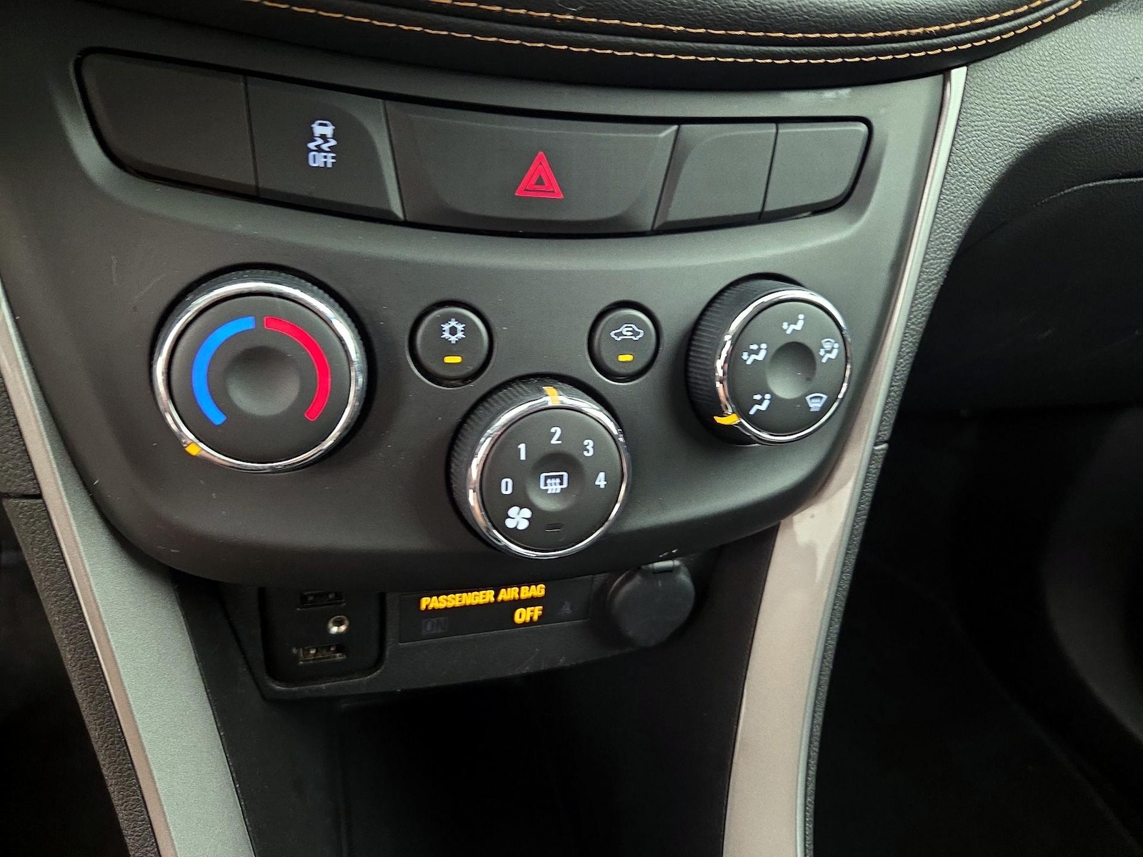 2020 Chevrolet Trax LT - Photo 17