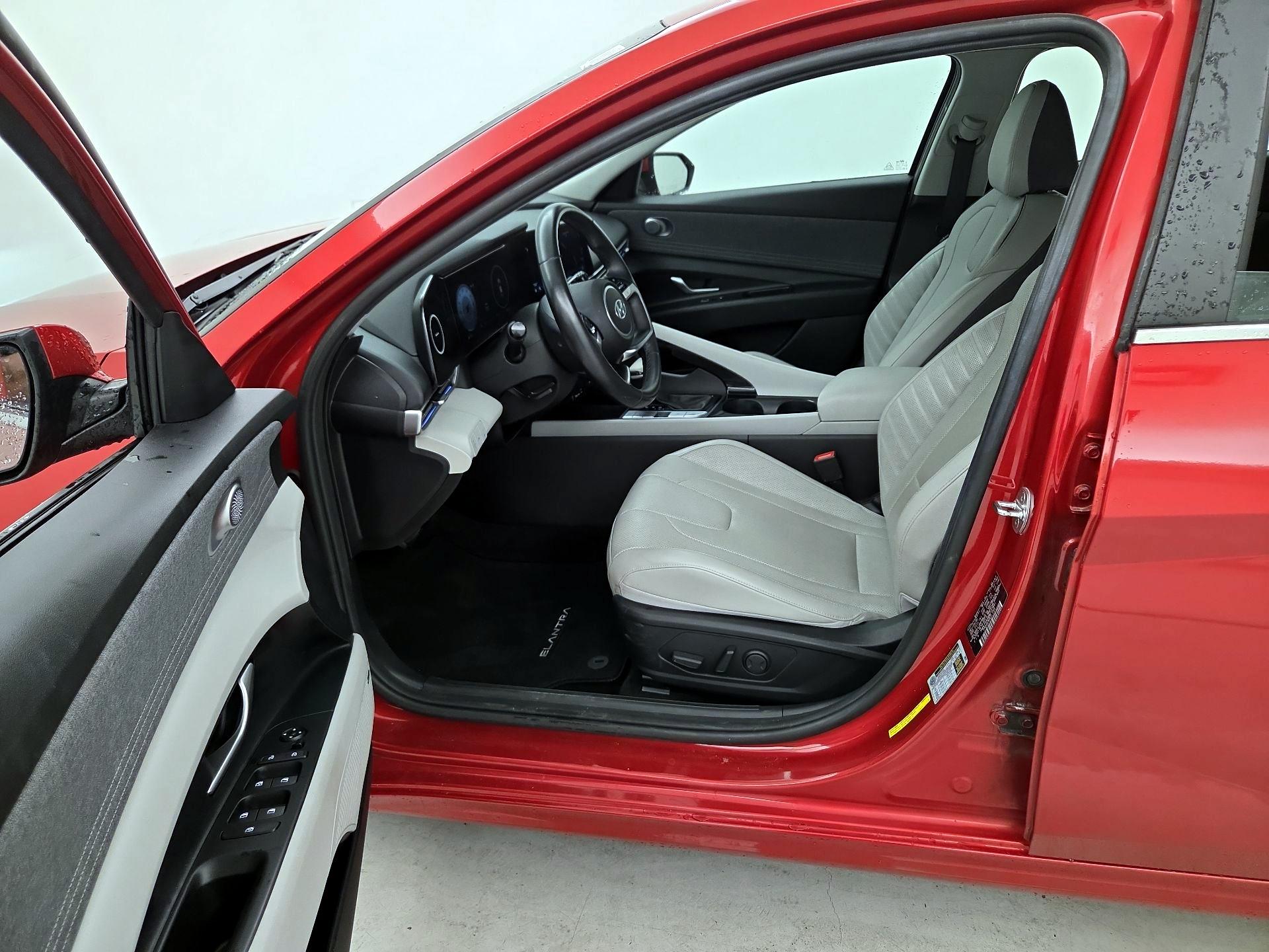 Thumbnail: 2021 Hyundai Elantra - 11