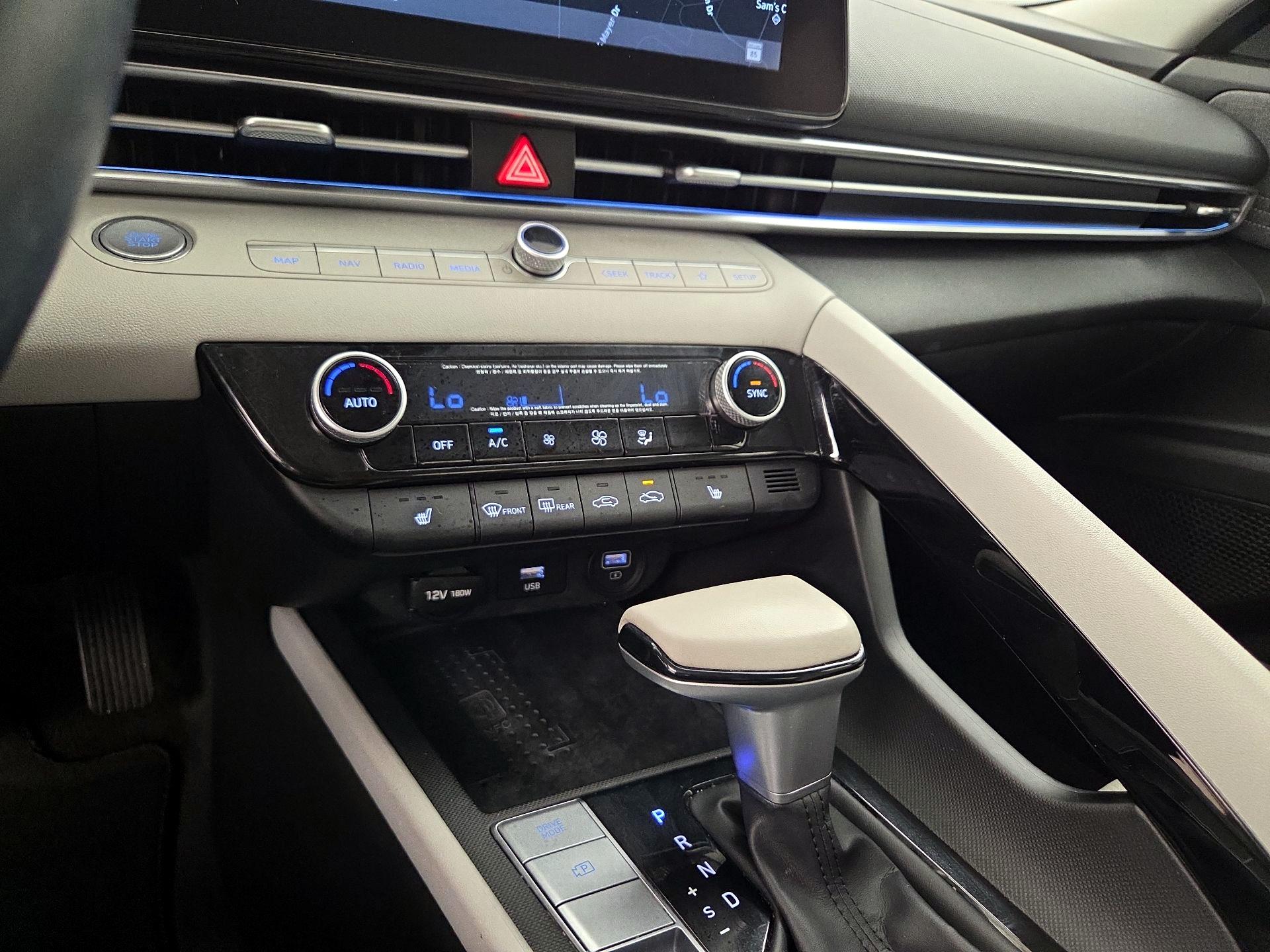 Thumbnail: 2021 Hyundai Elantra - 17