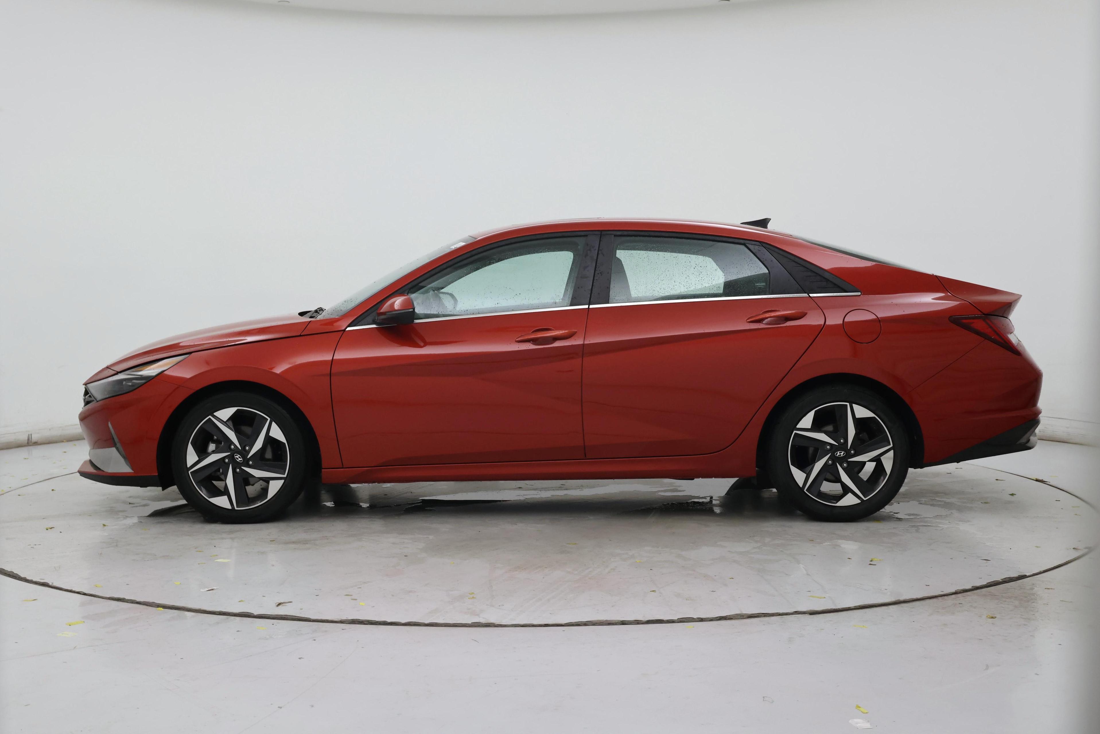 Thumbnail: 2021 Hyundai Elantra - 3