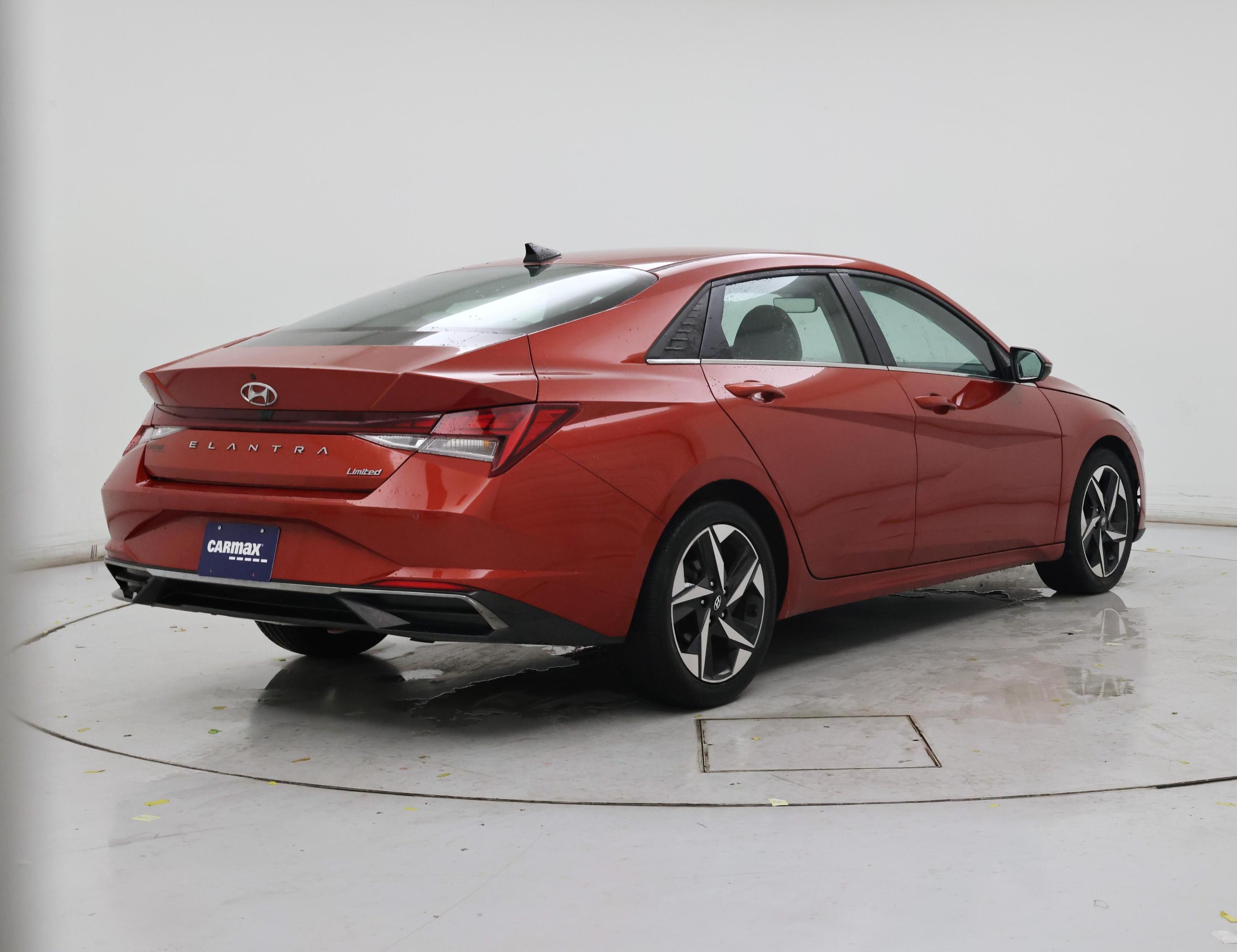 Thumbnail: 2021 Hyundai Elantra - 8