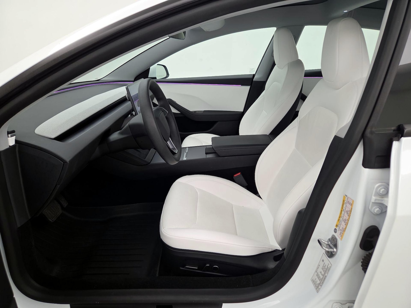 2025 Tesla Model 3 Long Range - Photo 12