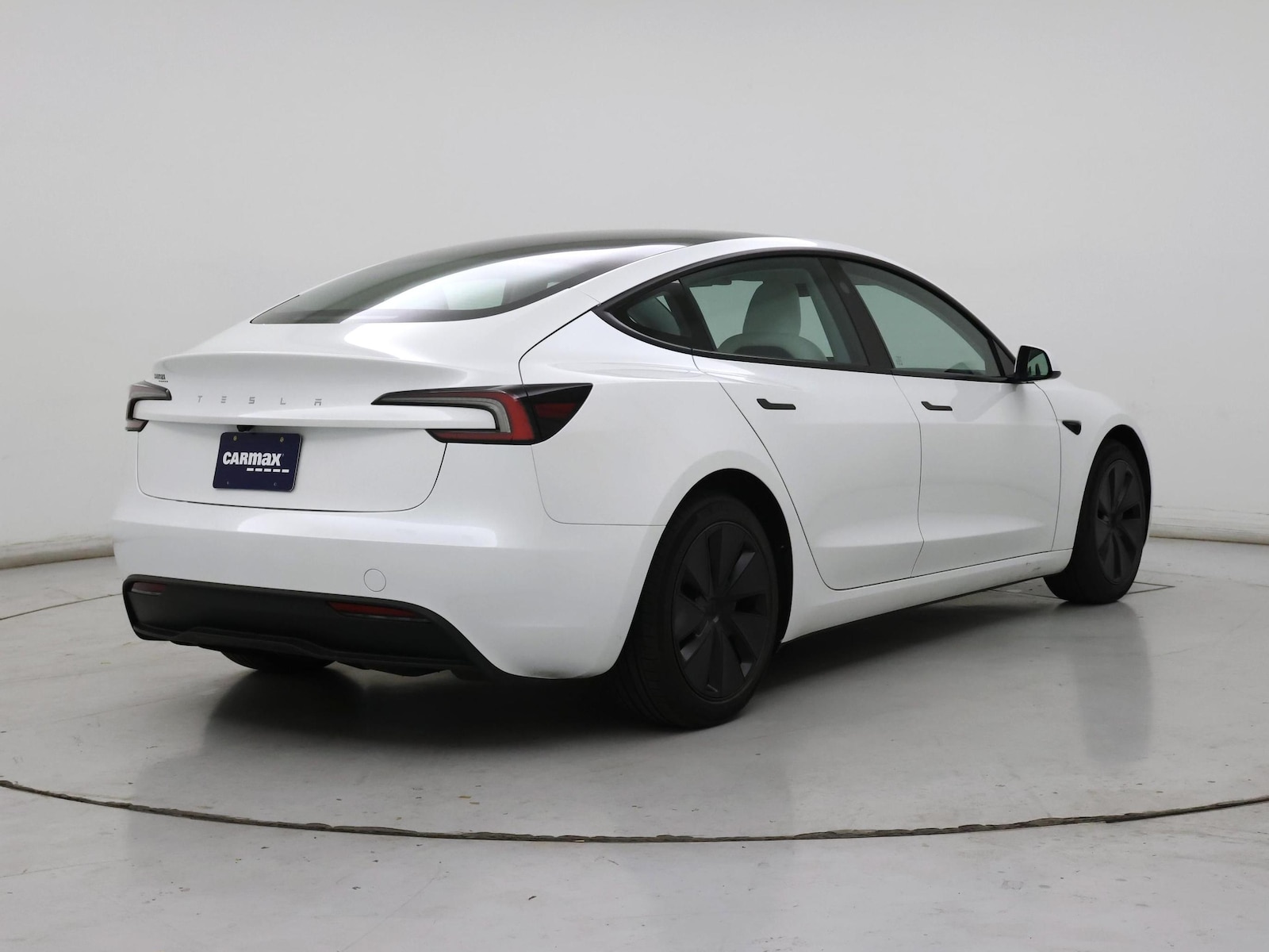 2025 Tesla Model 3 Long Range - Photo 9