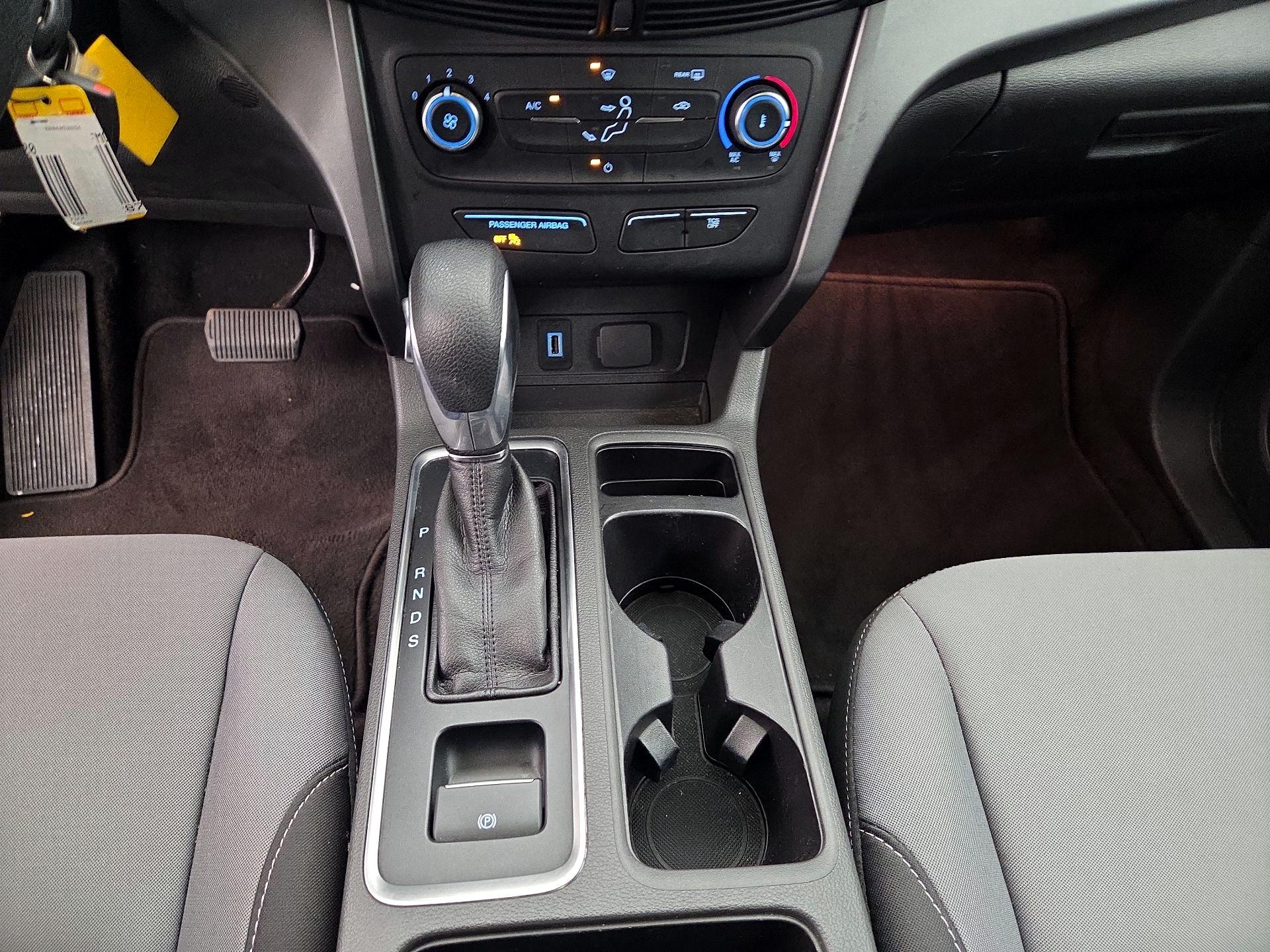 Thumbnail: 2017 Ford Escape - 17