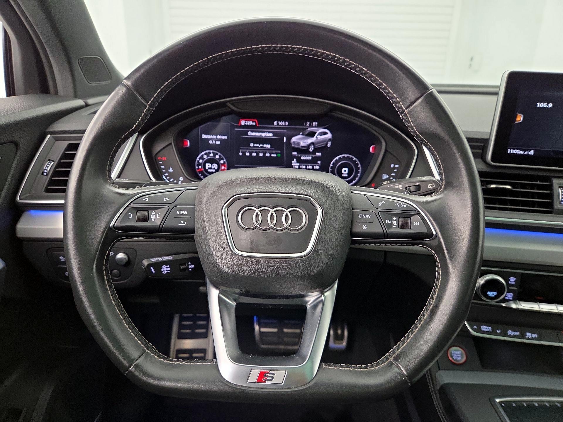 Thumbnail: 2018 Audi SQ5 - 10