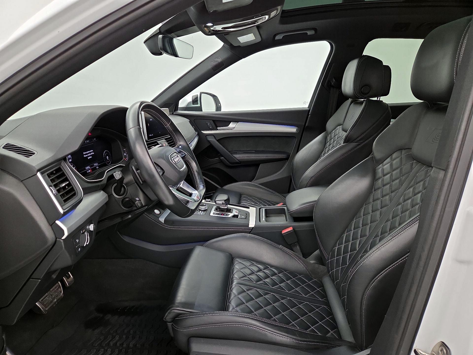 Thumbnail: 2018 Audi SQ5 - 11