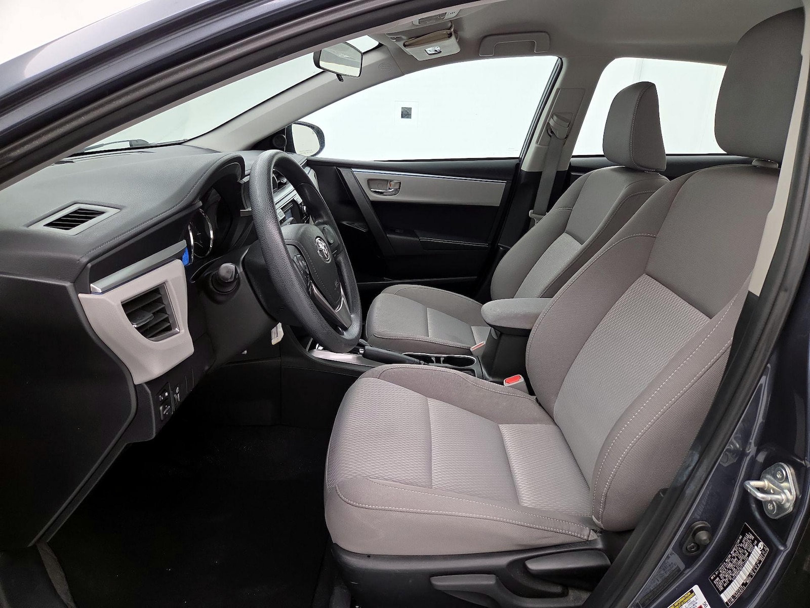 2014 Toyota Corolla LE - Photo 12
