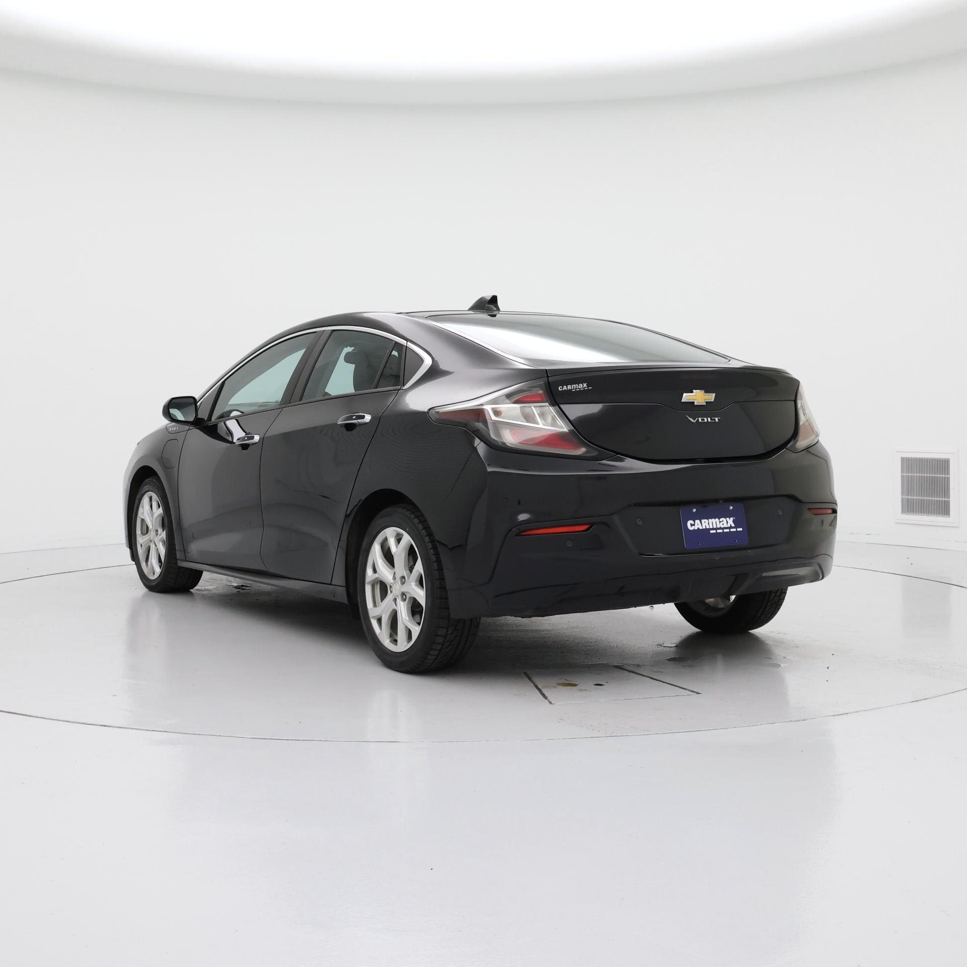 Thumbnail: 2017 Chevrolet Volt - 2