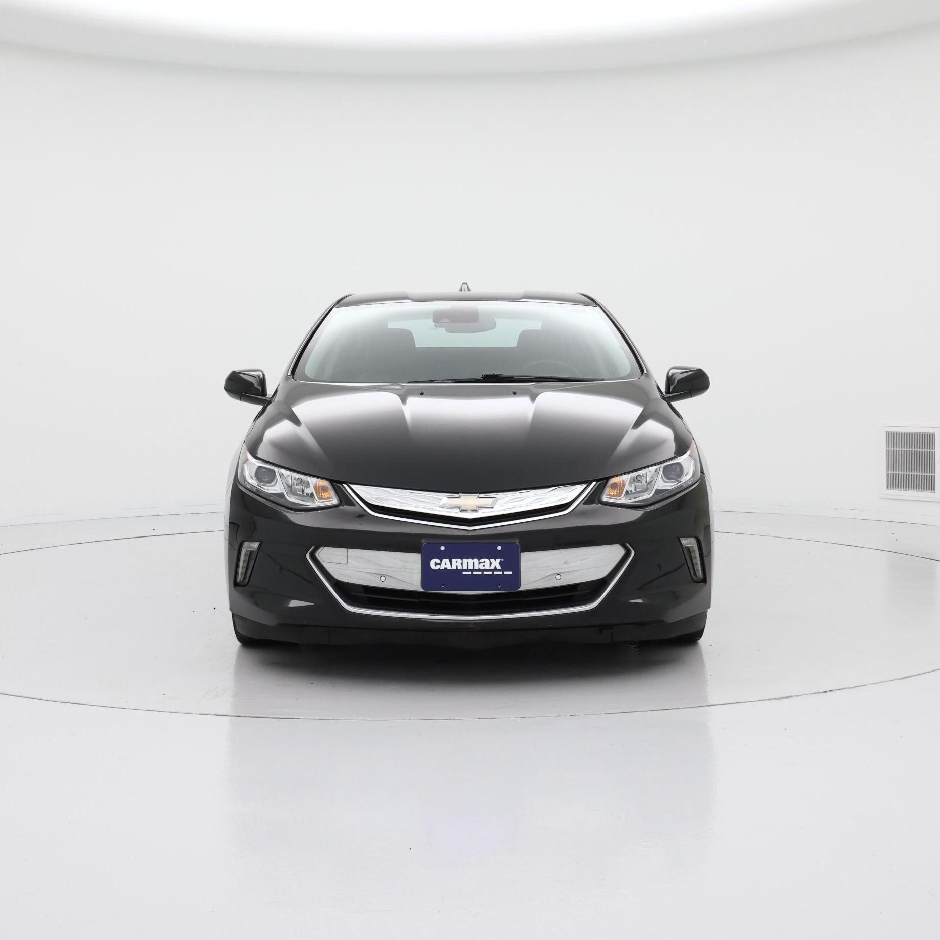 Thumbnail: 2017 Chevrolet Volt - 5