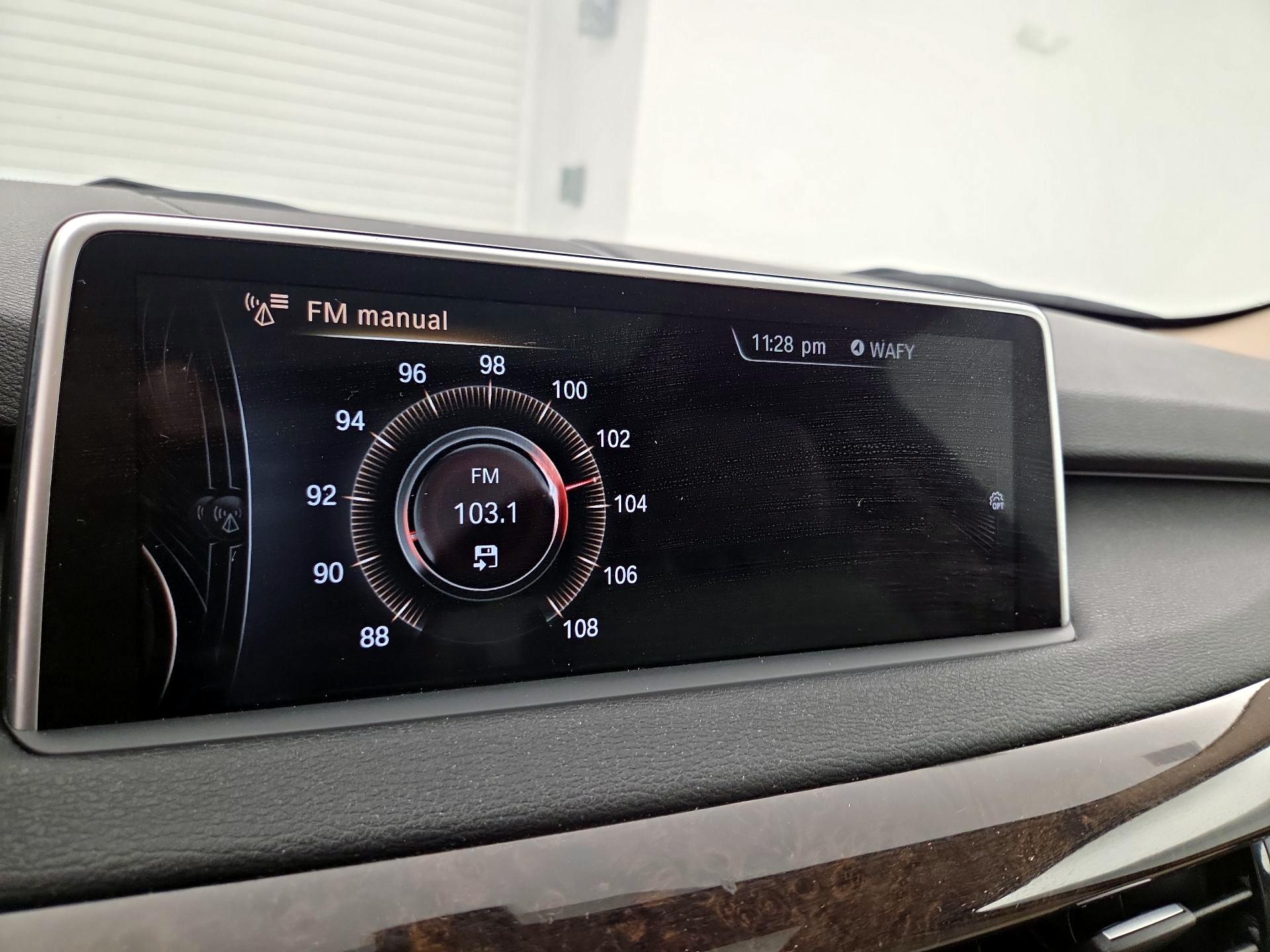 Thumbnail: 2016 BMW X5 - 15