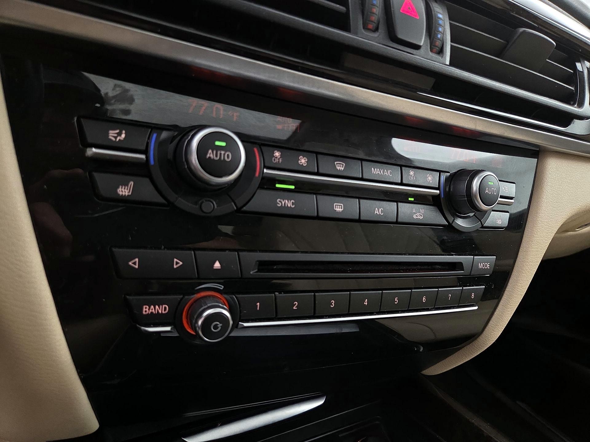 Thumbnail: 2016 BMW X5 - 16