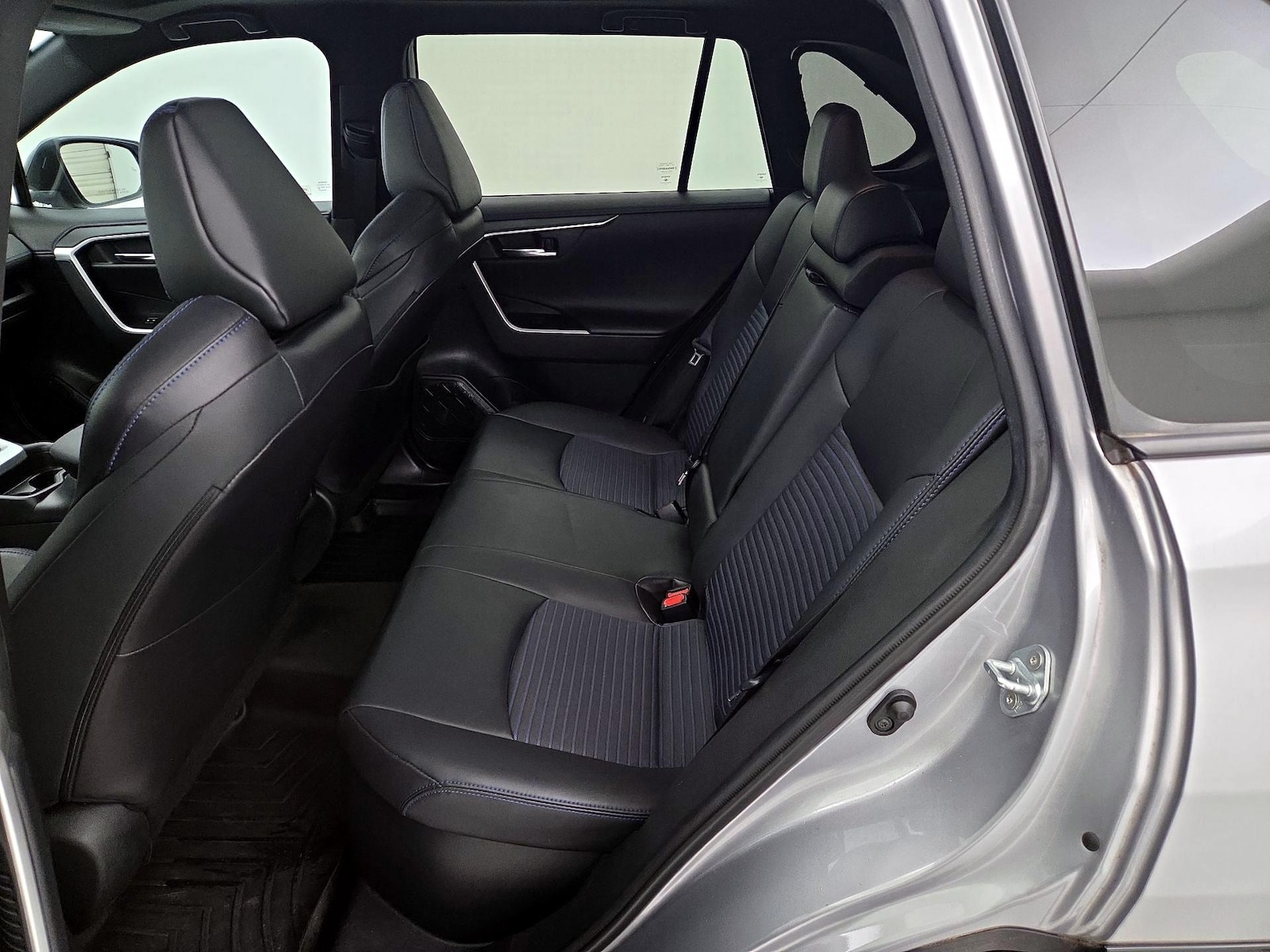 2021 Toyota RAV4 XSE - Photo 22