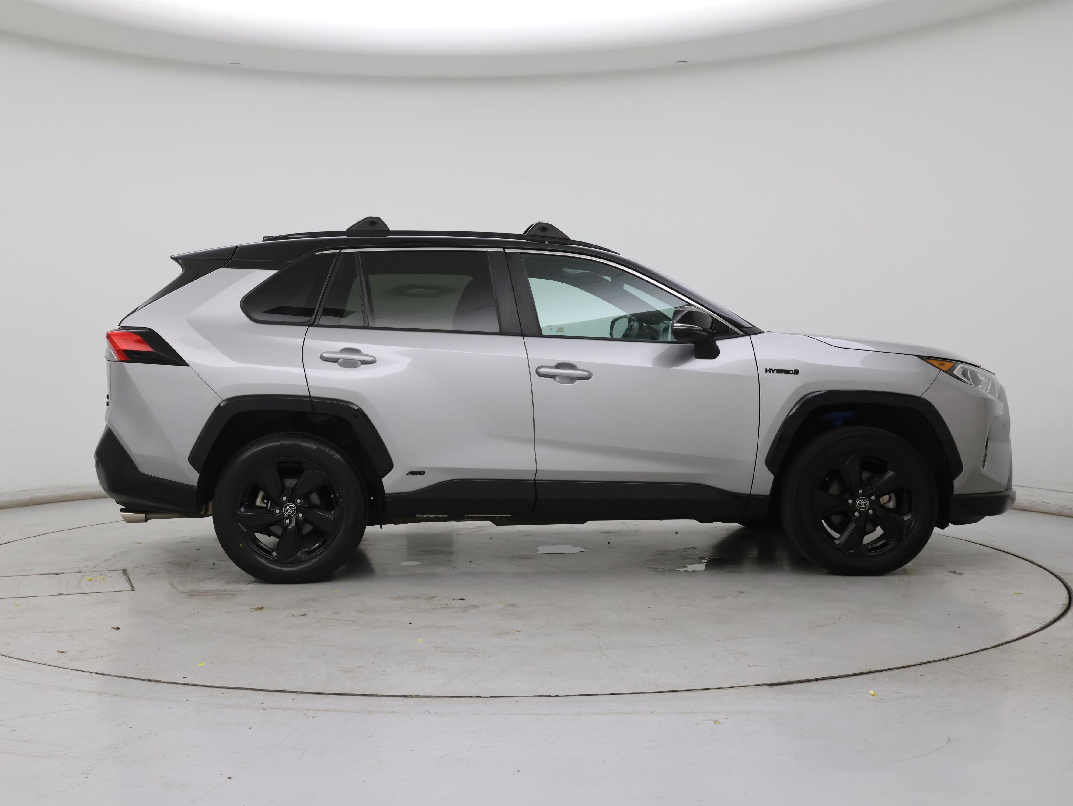 Thumbnail: 2021 Toyota RAV4 - 7
