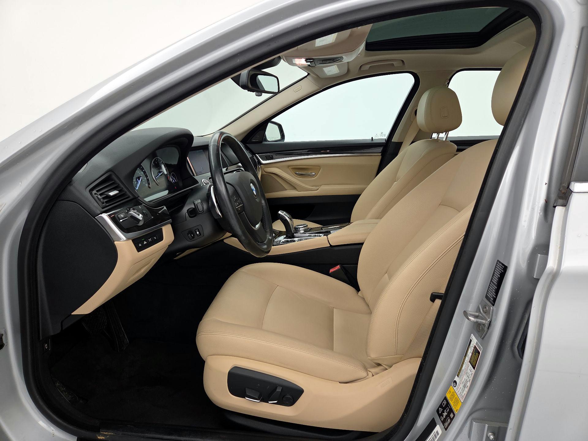 Thumbnail: 2016 BMW 5 Series - 11
