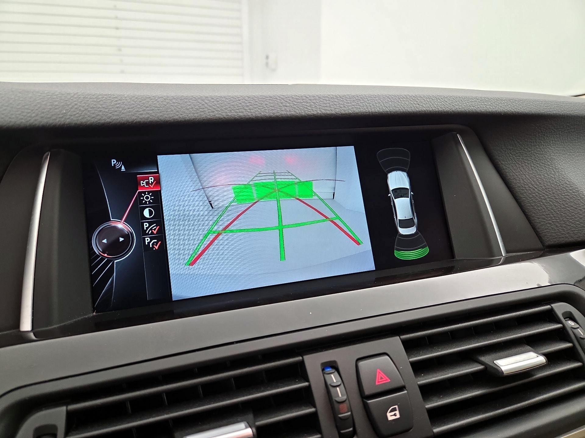 Thumbnail: 2016 BMW 5 Series - 15