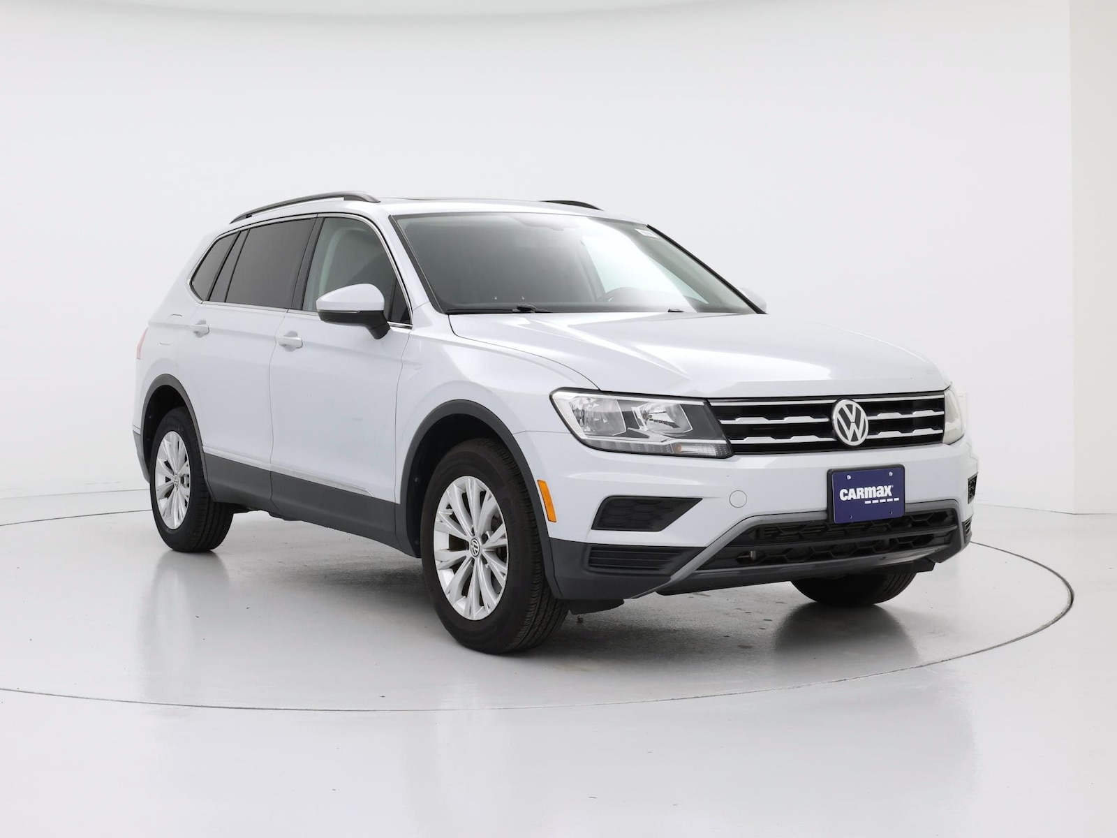 2018 Volkswagen Tiguan SE - Photo 2