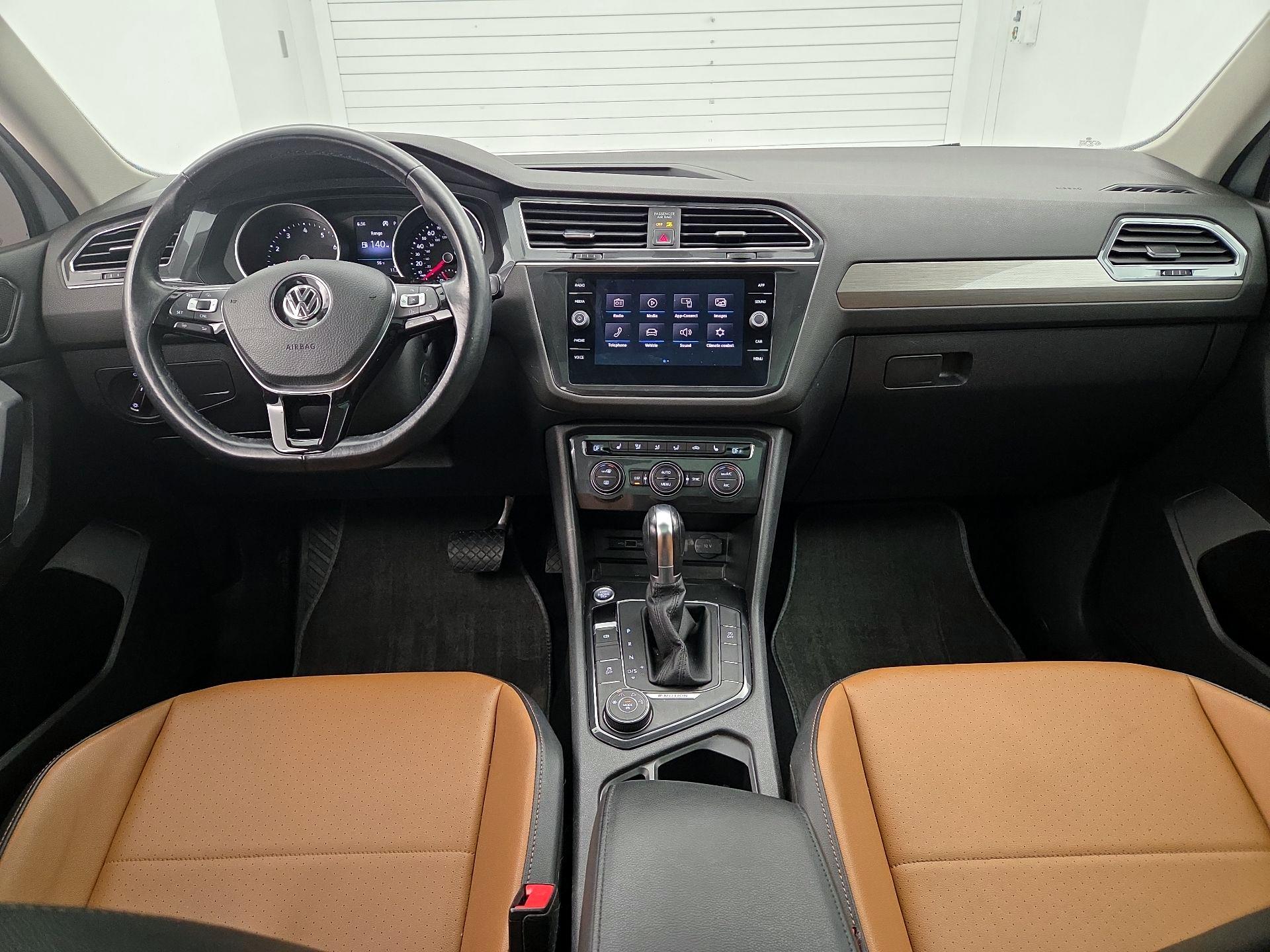Thumbnail: 2018 Volkswagen Tiguan - 9