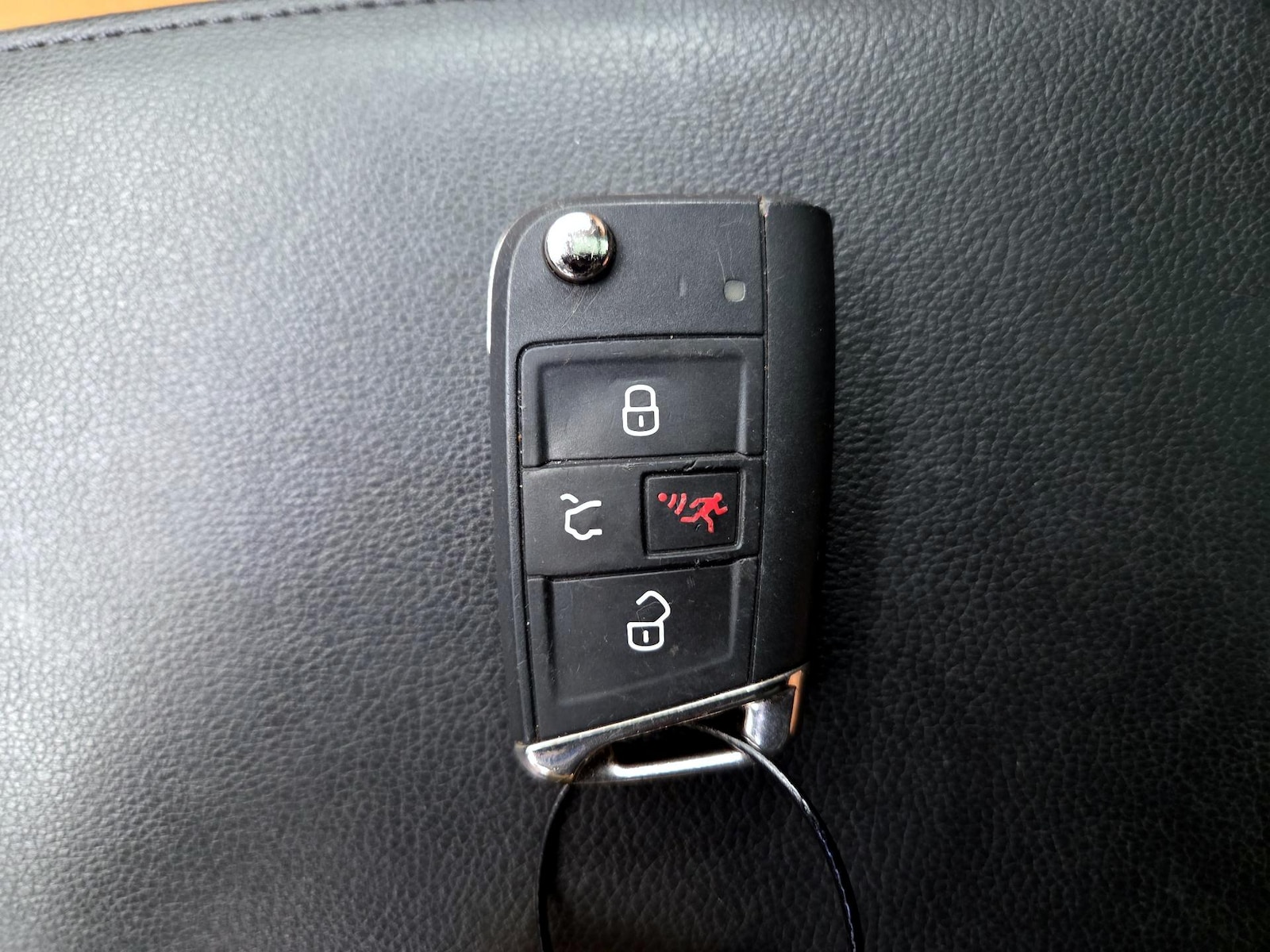 2018 Volkswagen Tiguan SE - Photo 25