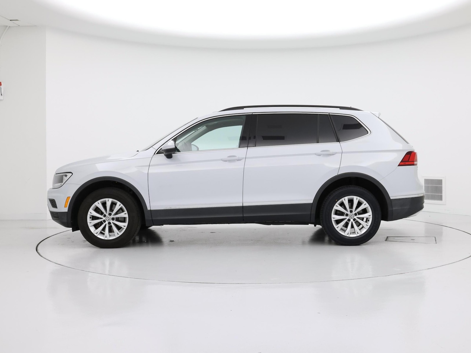 2018 Volkswagen Tiguan SE - Photo 4