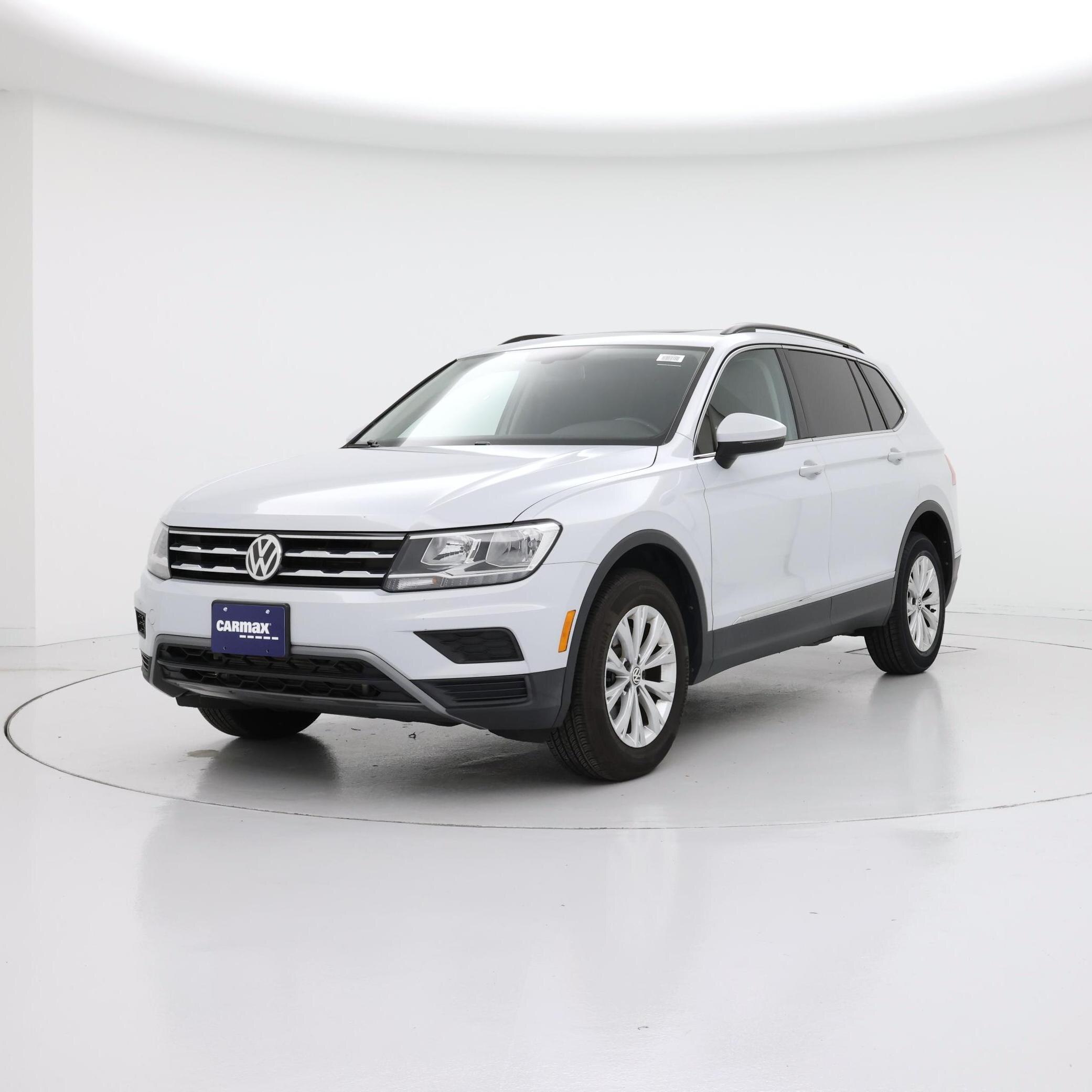 Thumbnail: 2018 Volkswagen Tiguan - 4