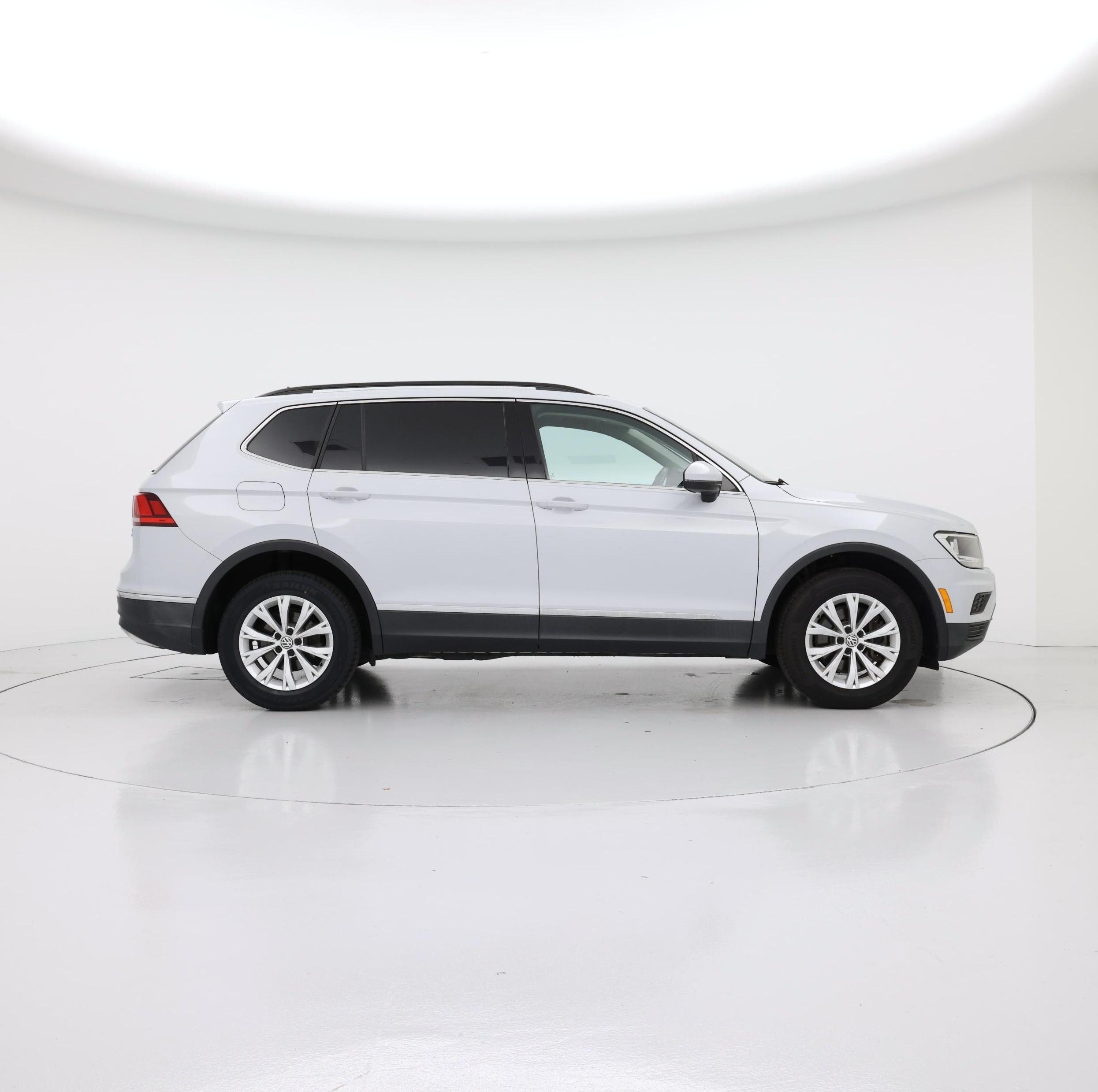 Thumbnail: 2018 Volkswagen Tiguan - 7