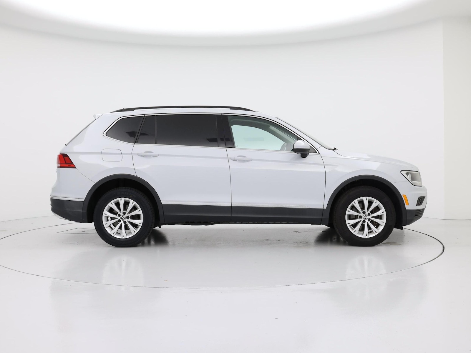 2018 Volkswagen Tiguan SE - Photo 8