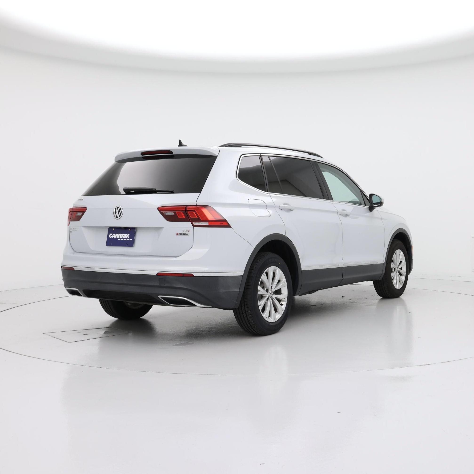 Thumbnail: 2018 Volkswagen Tiguan - 8