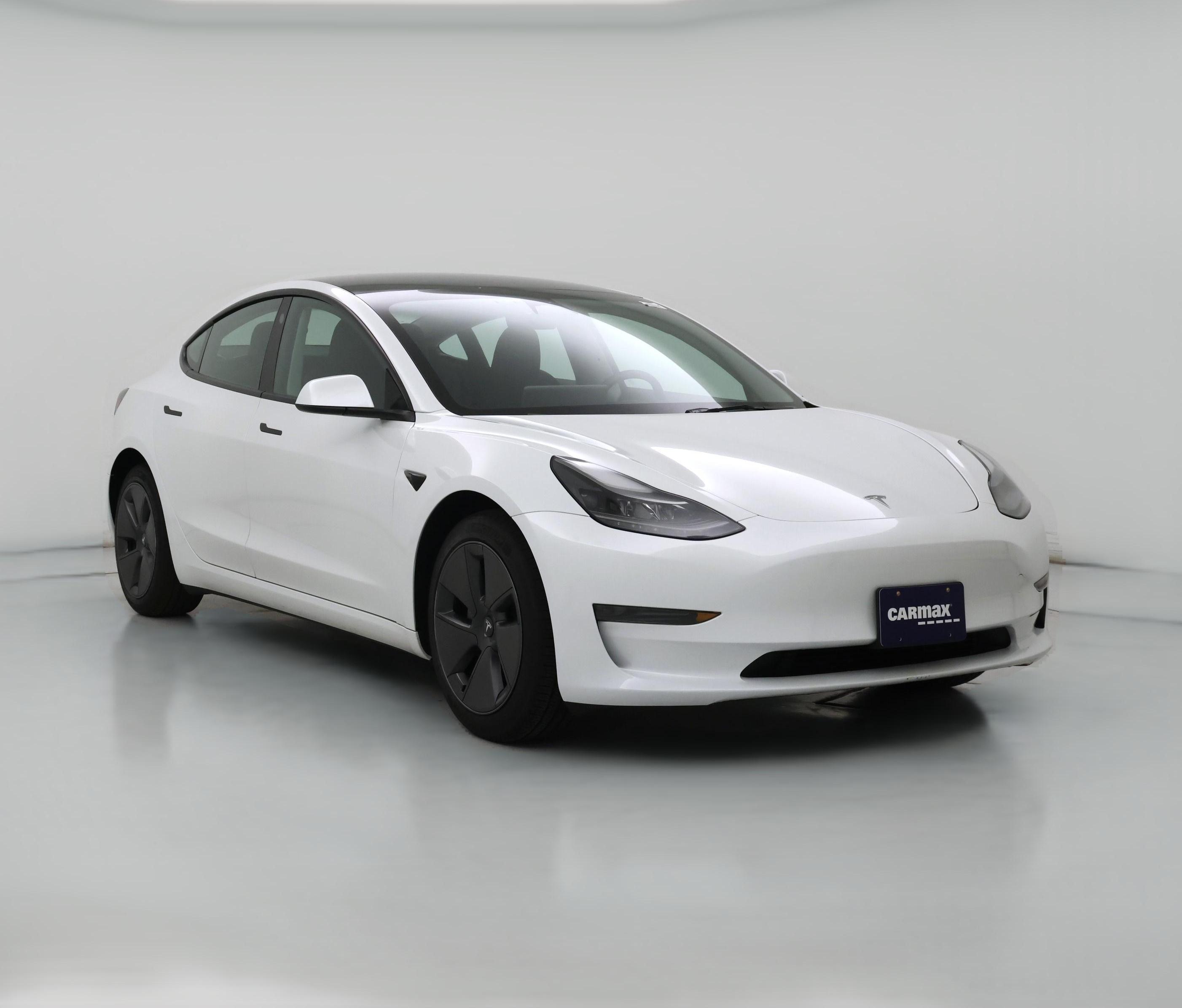 Thumbnail: 2023 Tesla Model 3 - 1