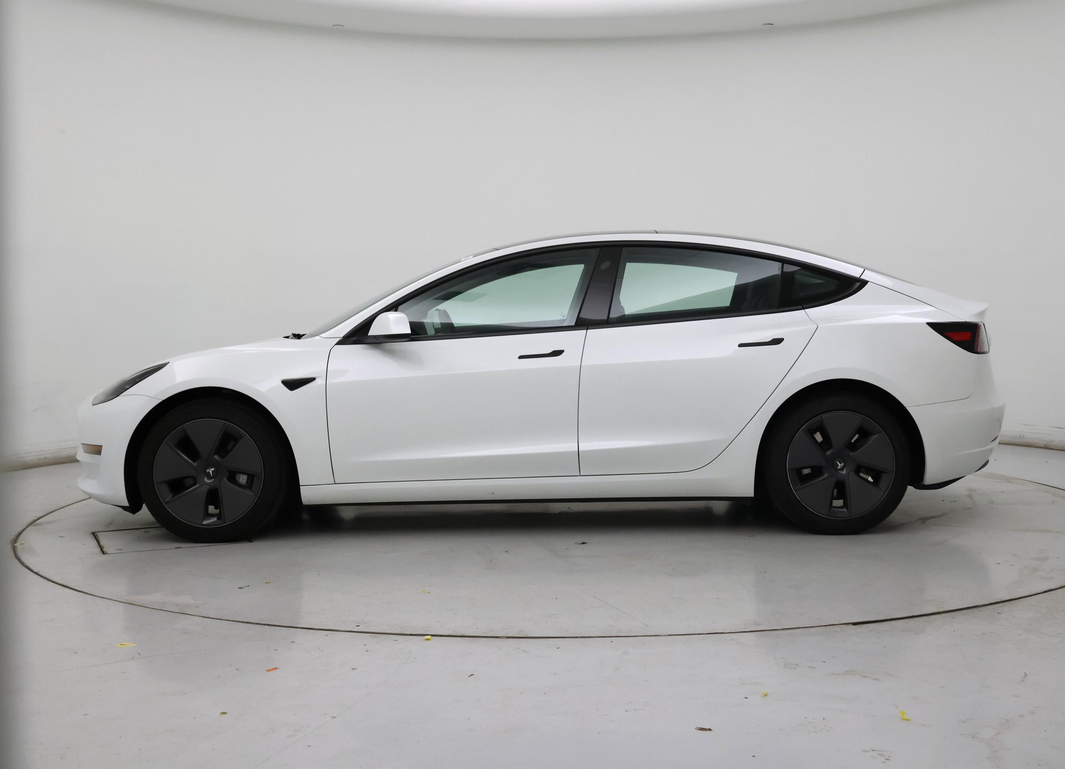 Thumbnail: 2023 Tesla Model 3 - 3