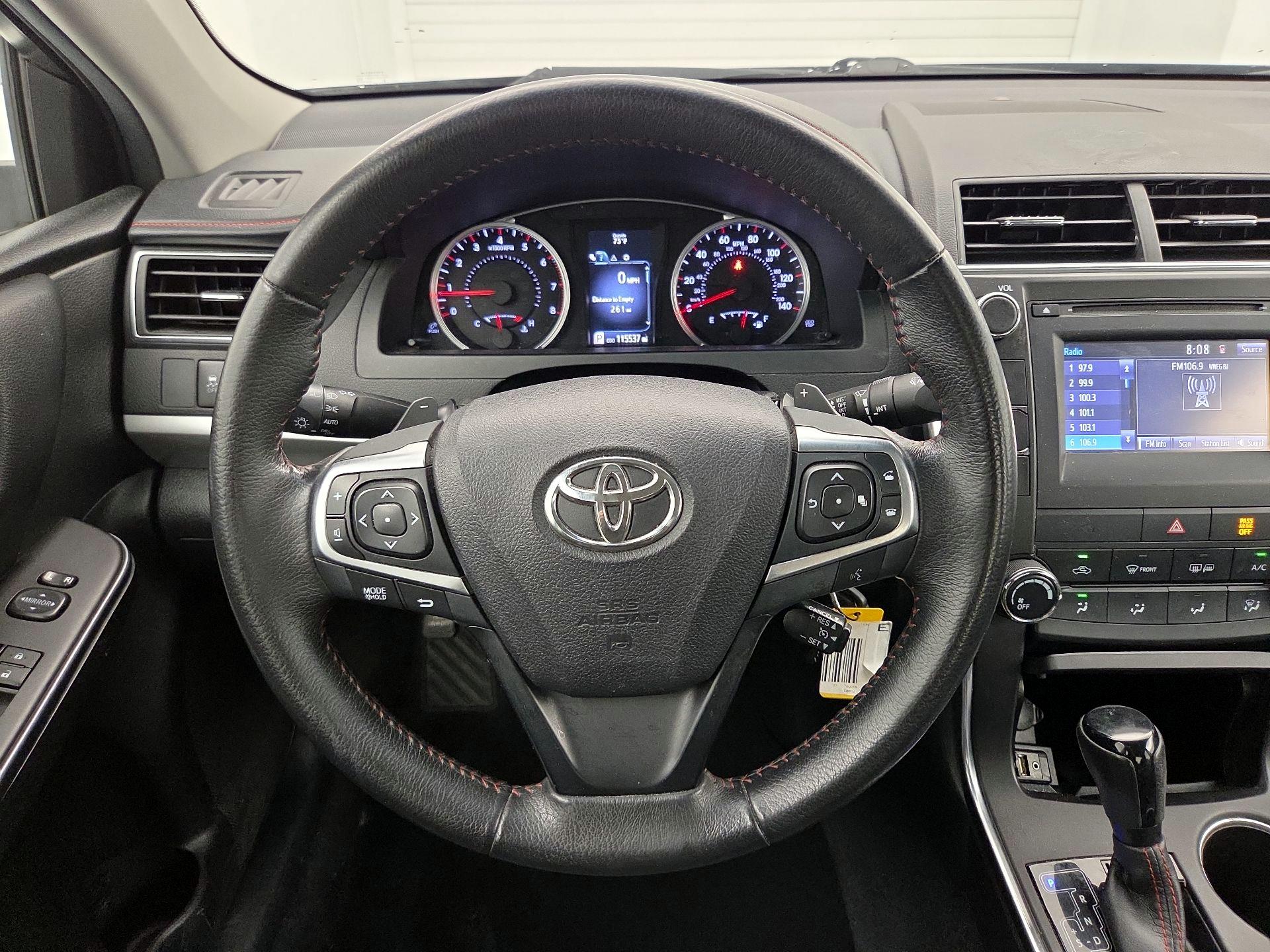 Thumbnail: 2017 Toyota Camry - 10