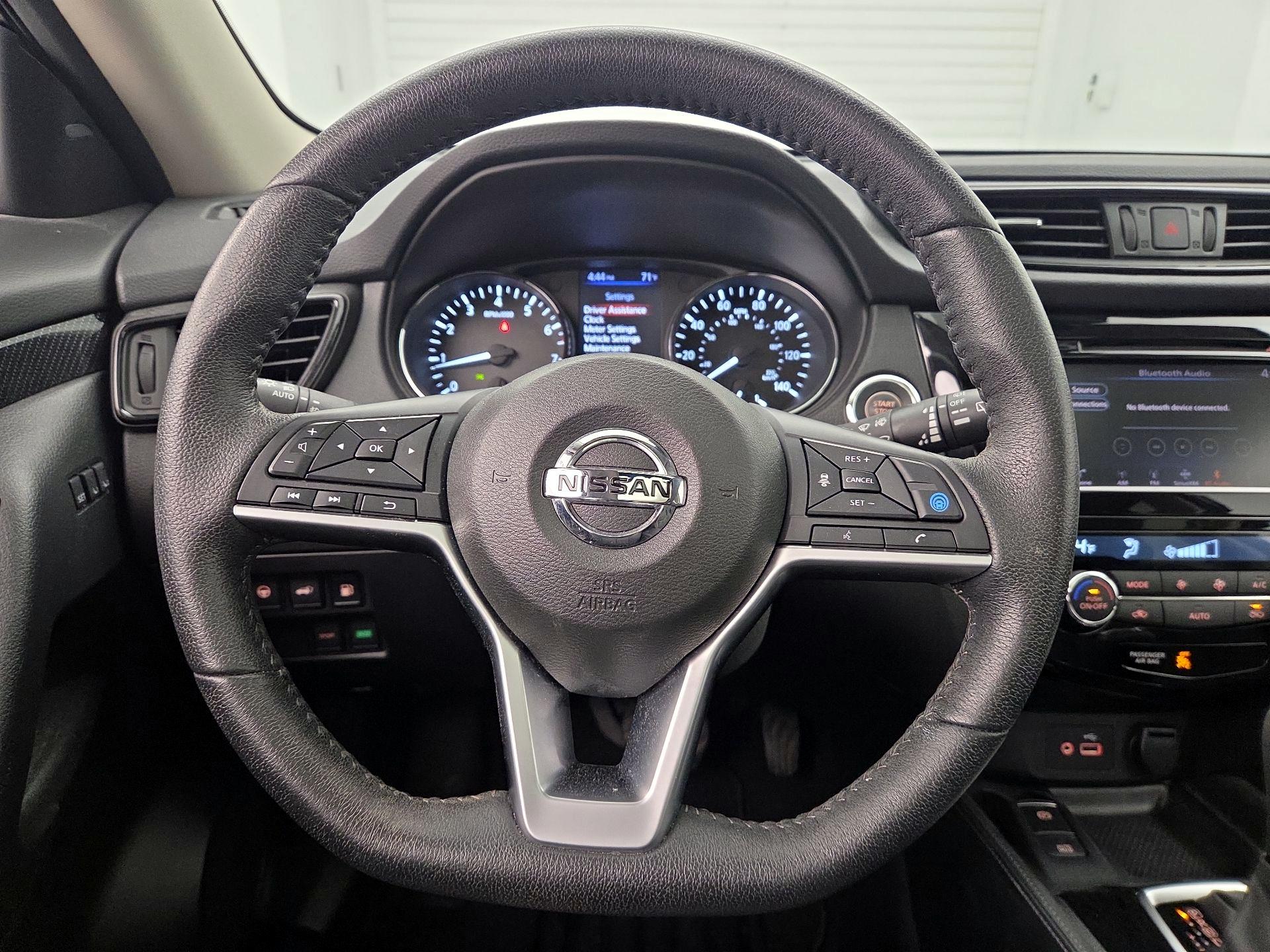 Thumbnail: 2020 Nissan Rogue - 10