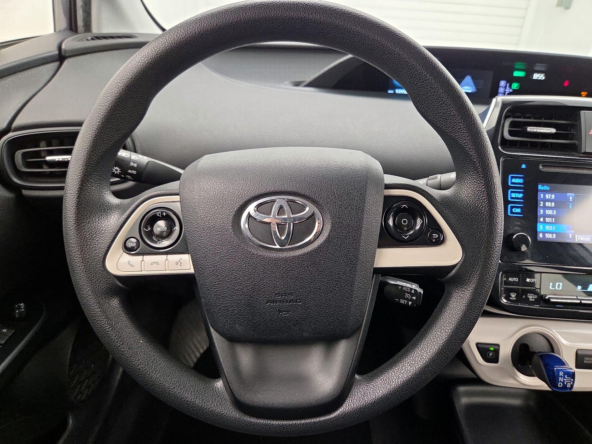 Thumbnail: 2016 Toyota Prius - 10