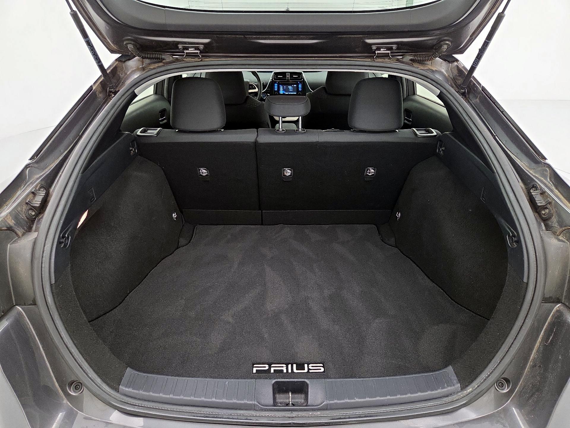 Thumbnail: 2016 Toyota Prius - 20