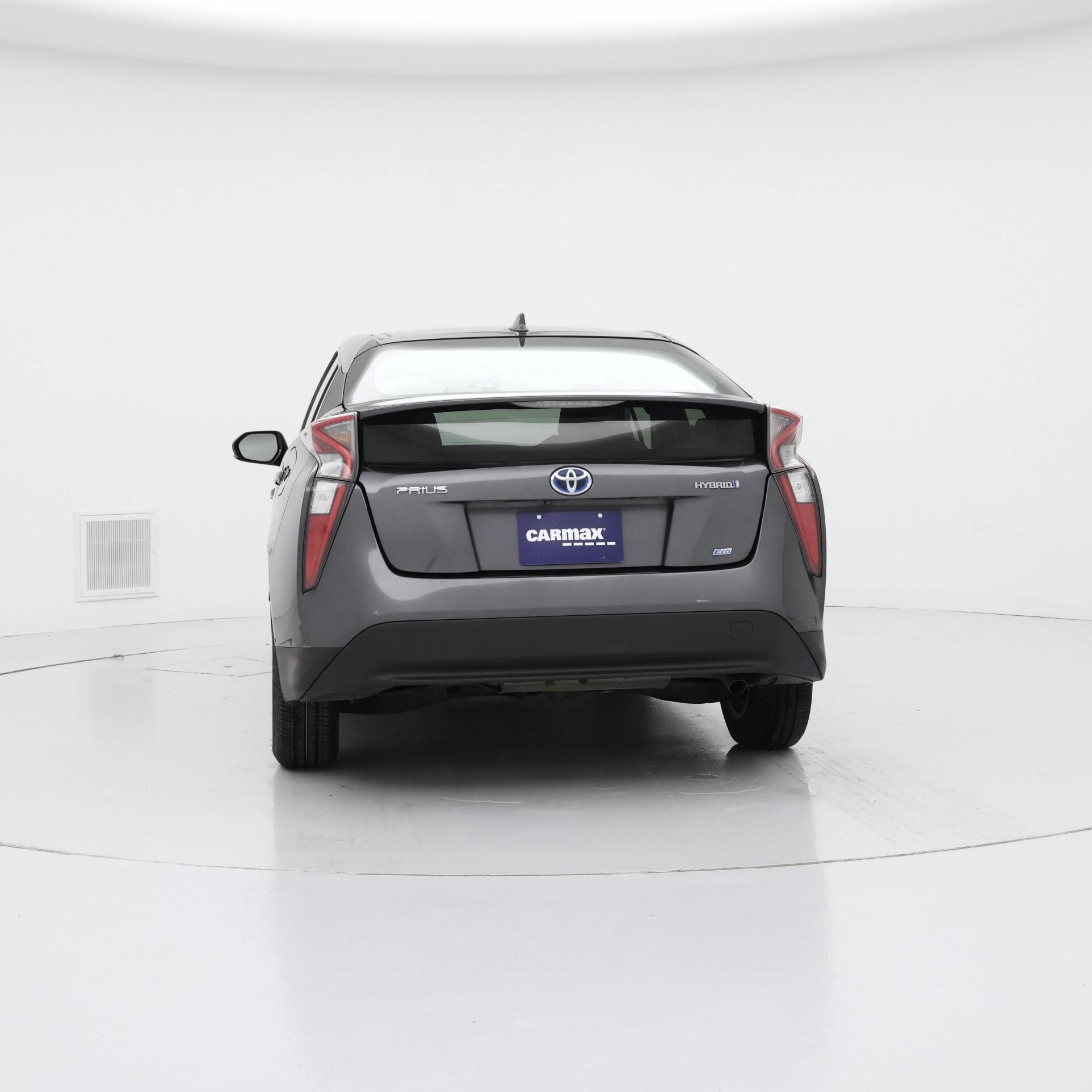 Thumbnail: 2016 Toyota Prius - 6