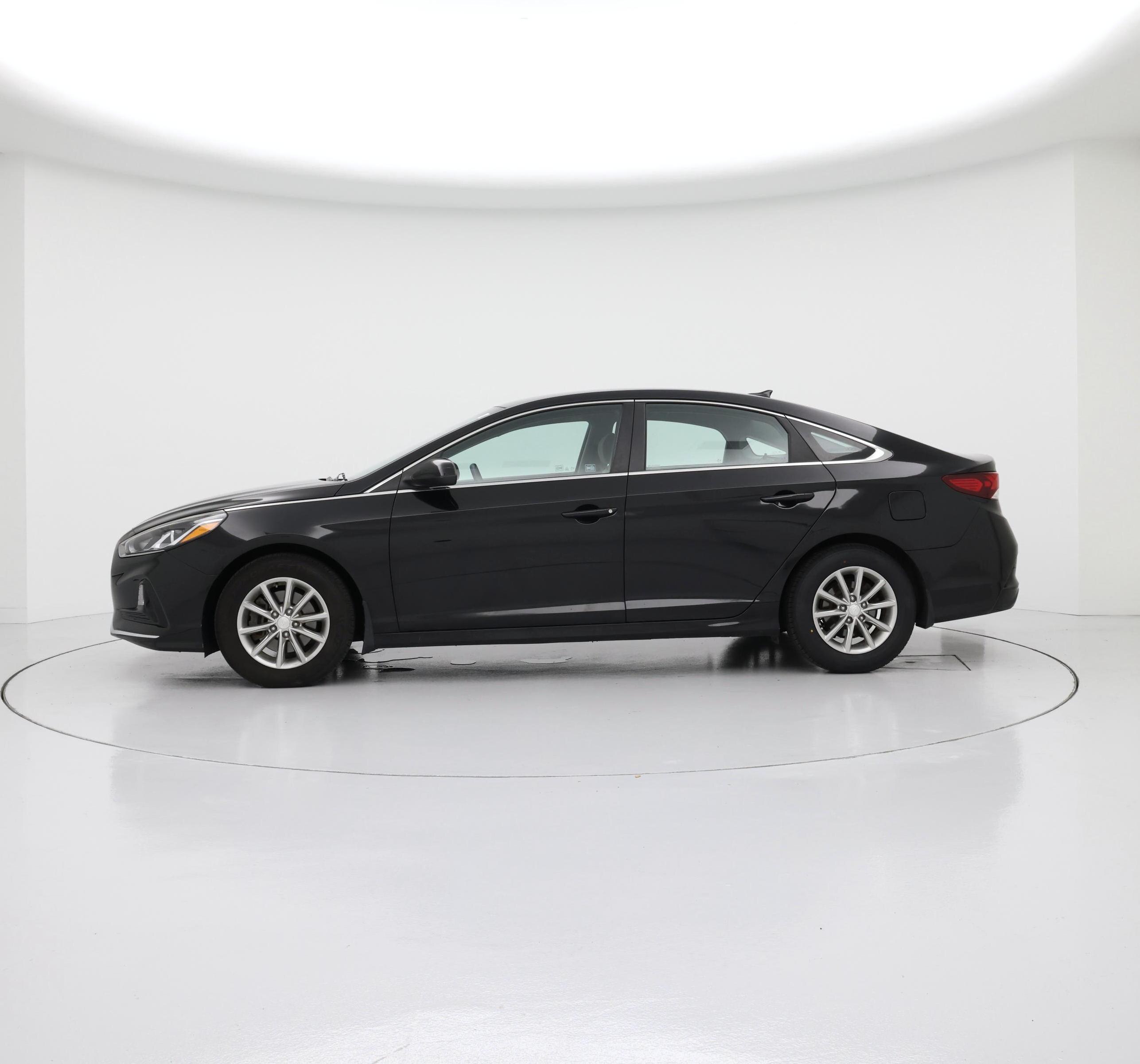 Thumbnail: 2018 Hyundai Sonata - 3