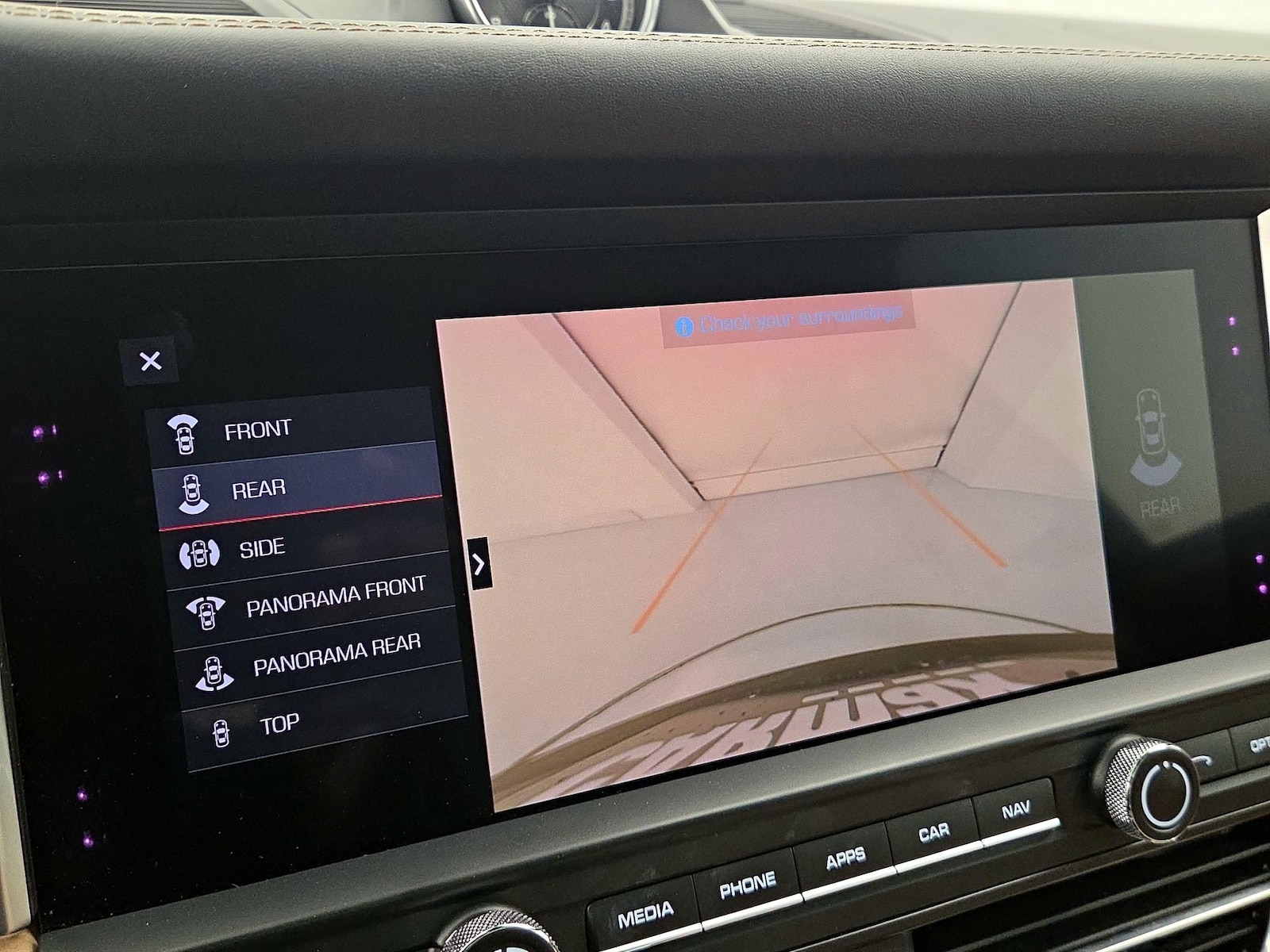 2020 Porsche Macan Base - Photo 16