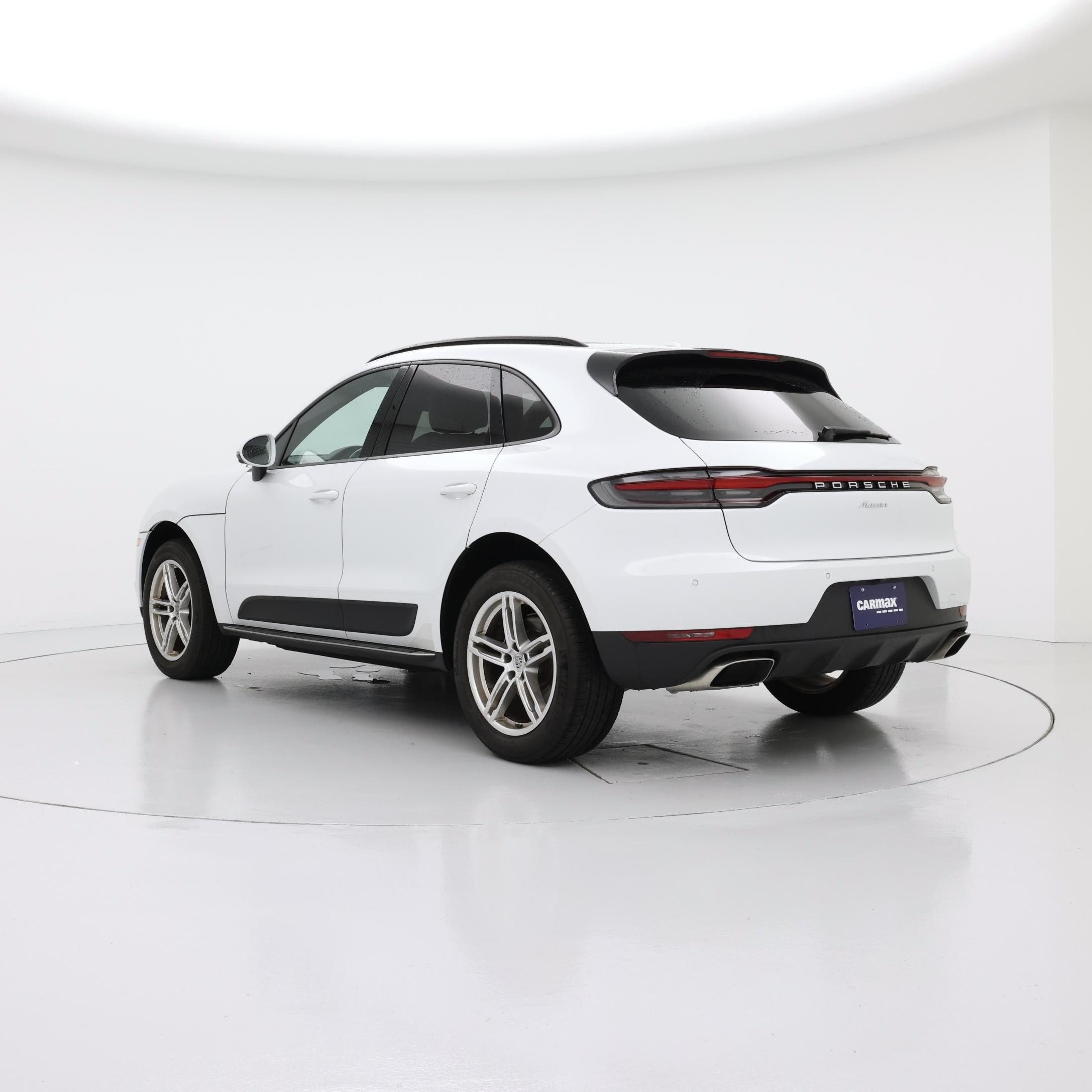 Thumbnail: 2020 Porsche Macan - 2