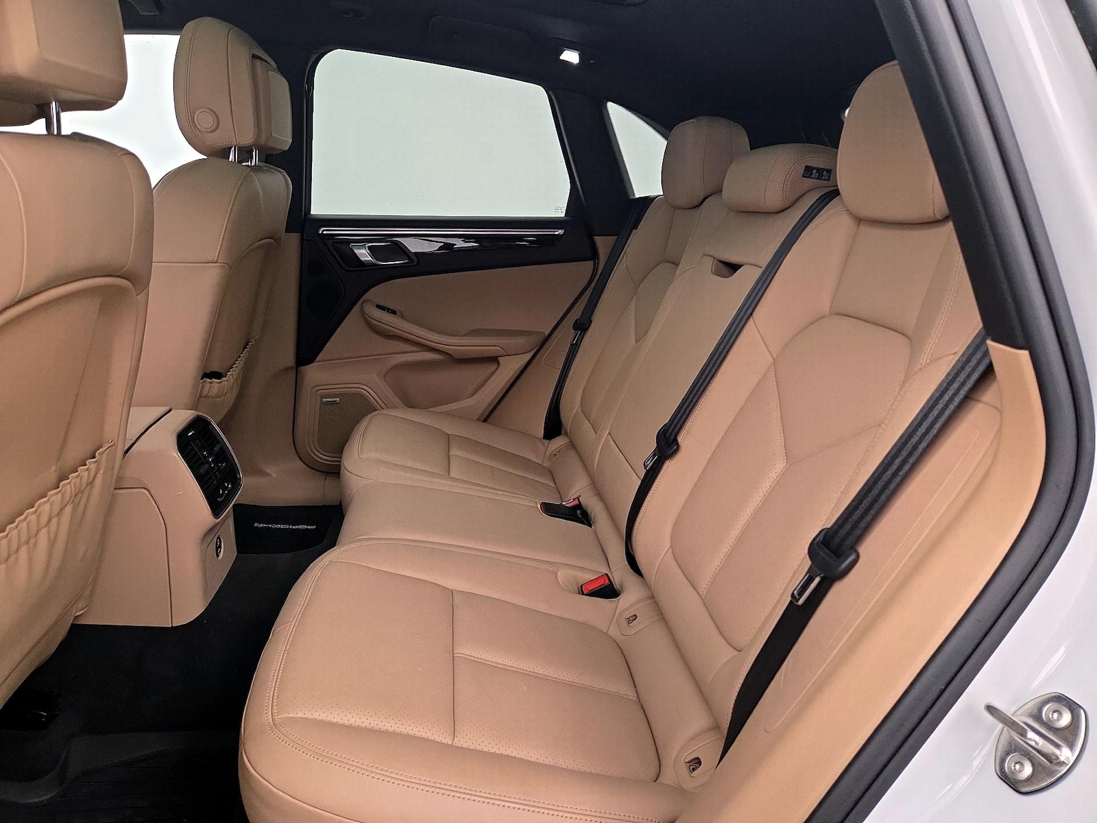 2020 Porsche Macan Base - Photo 22